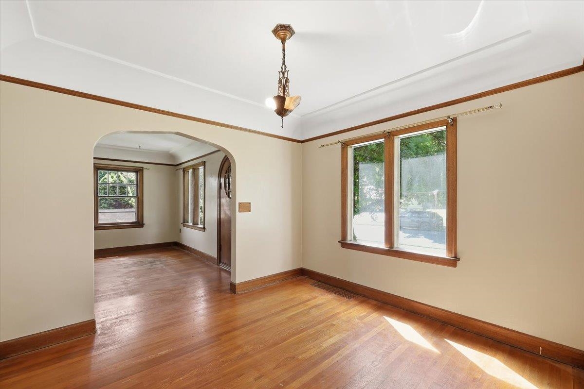 1027 E 17th Ave - Photo 12