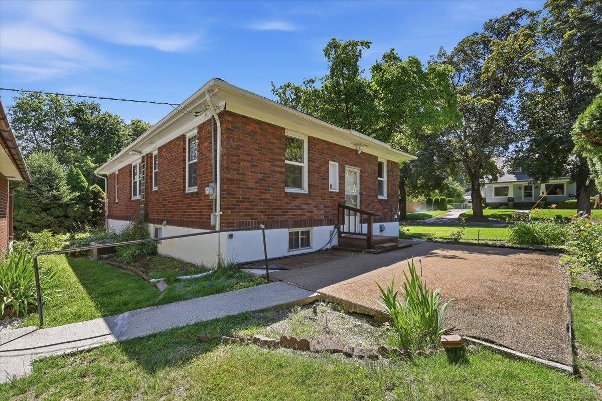 1027 E 17th Ave - Photo 35