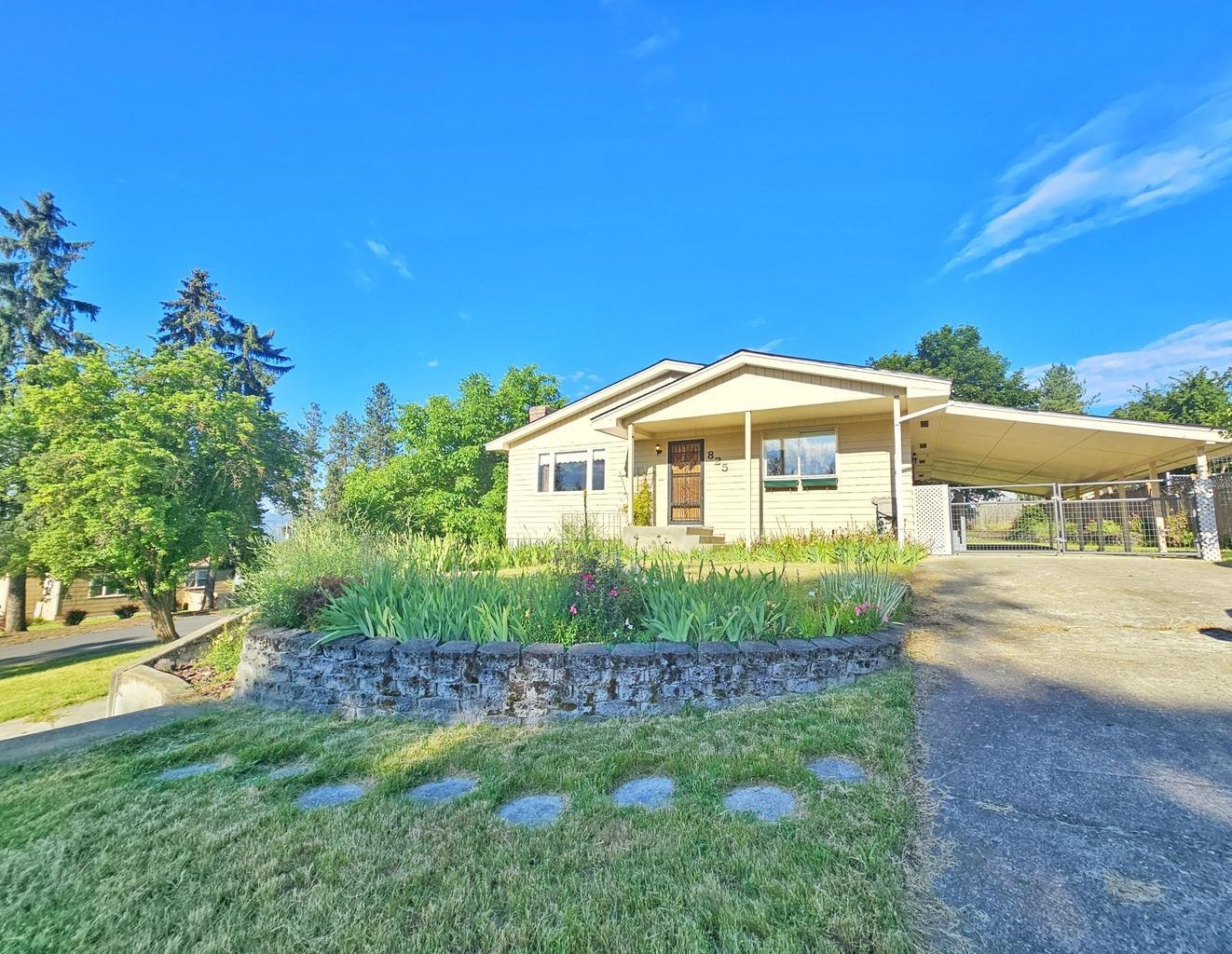 825 N Jefferson St - Photo 1