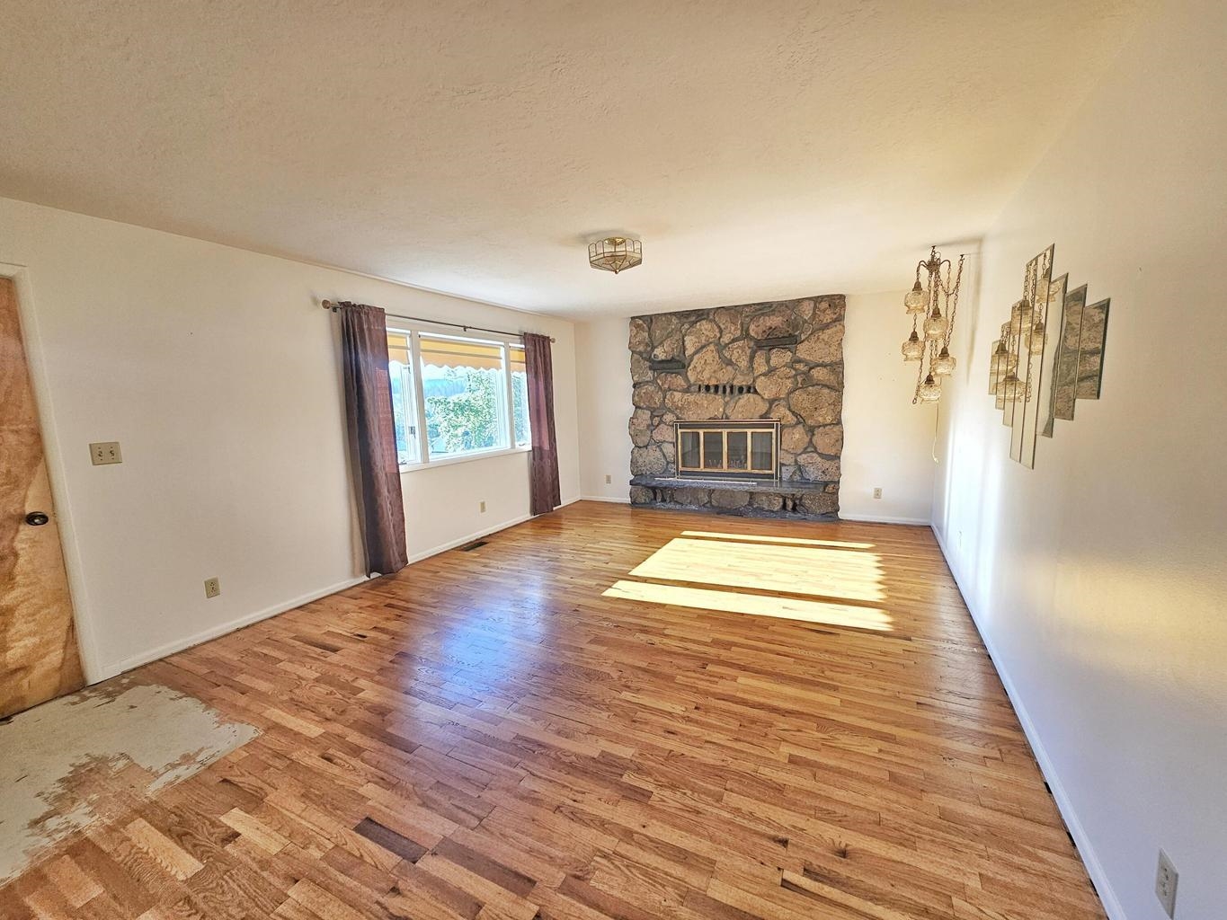 825 N Jefferson St - Photo 5