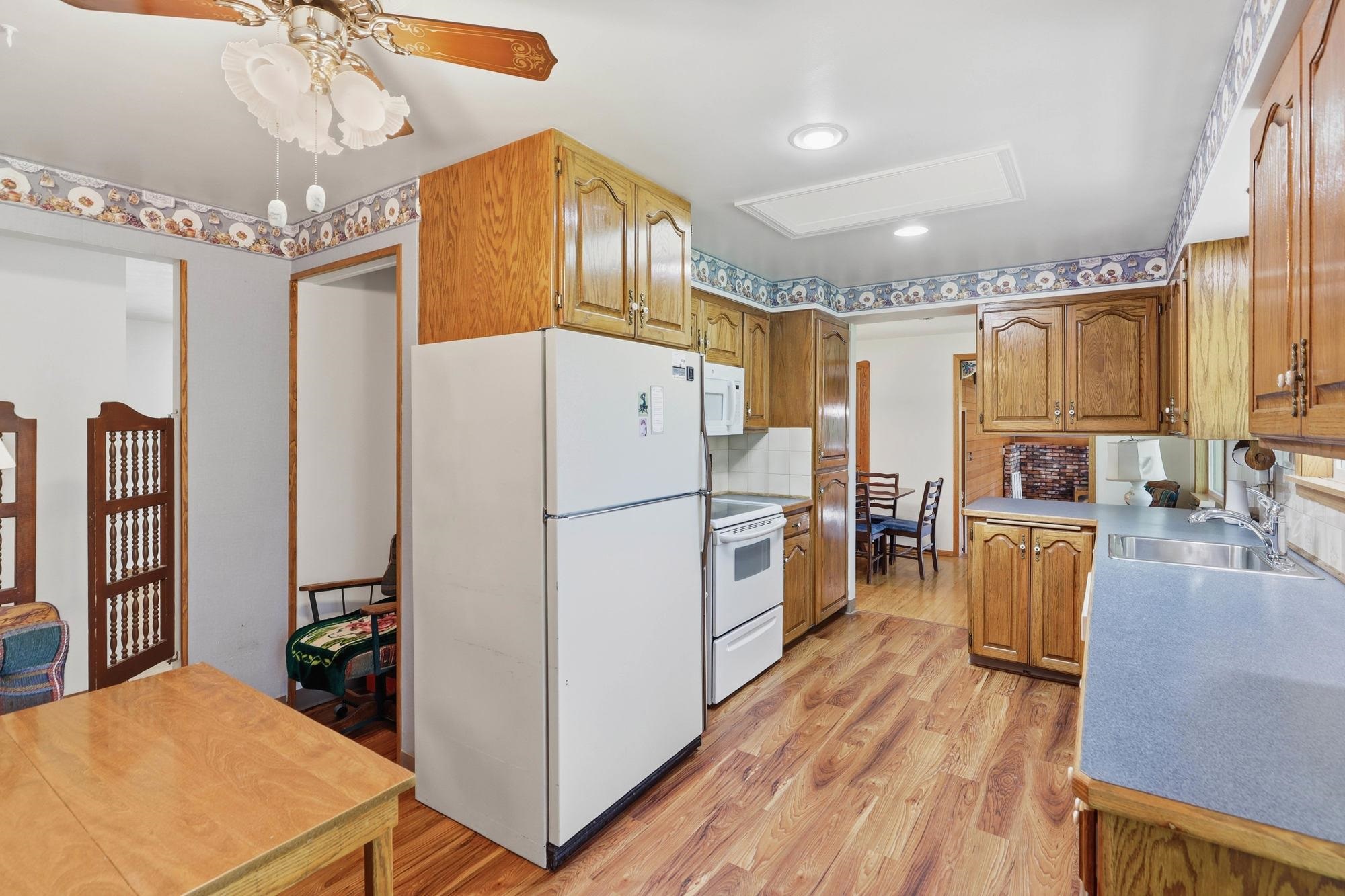 12802 E Semro Ave - Photo 11