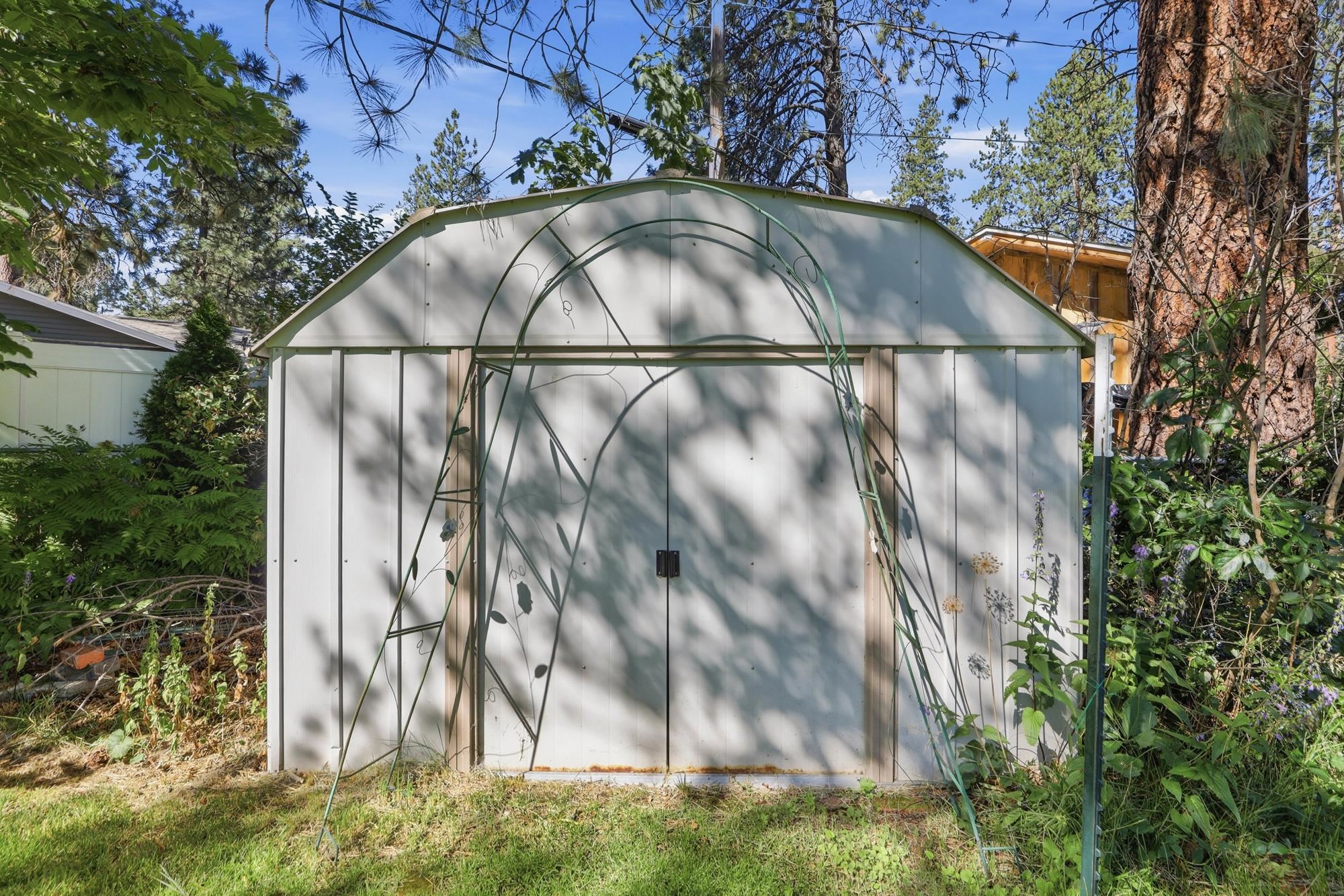 12802 E Semro Ave - Photo 40