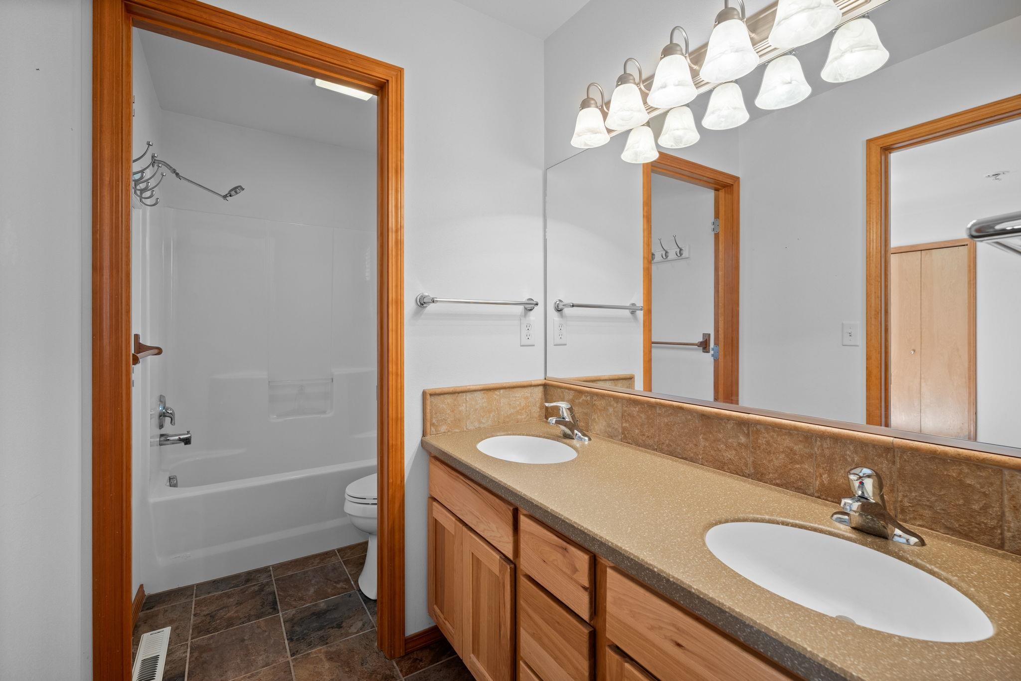 6305 Jenna Dr - Photo 15