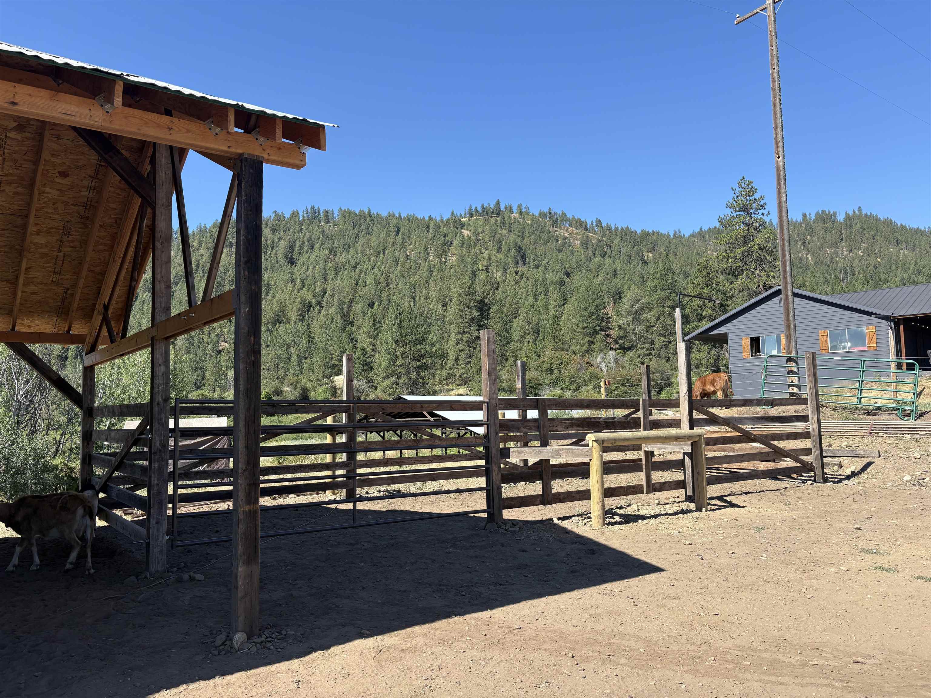 3296 Silver Creek Rd - Photo 32