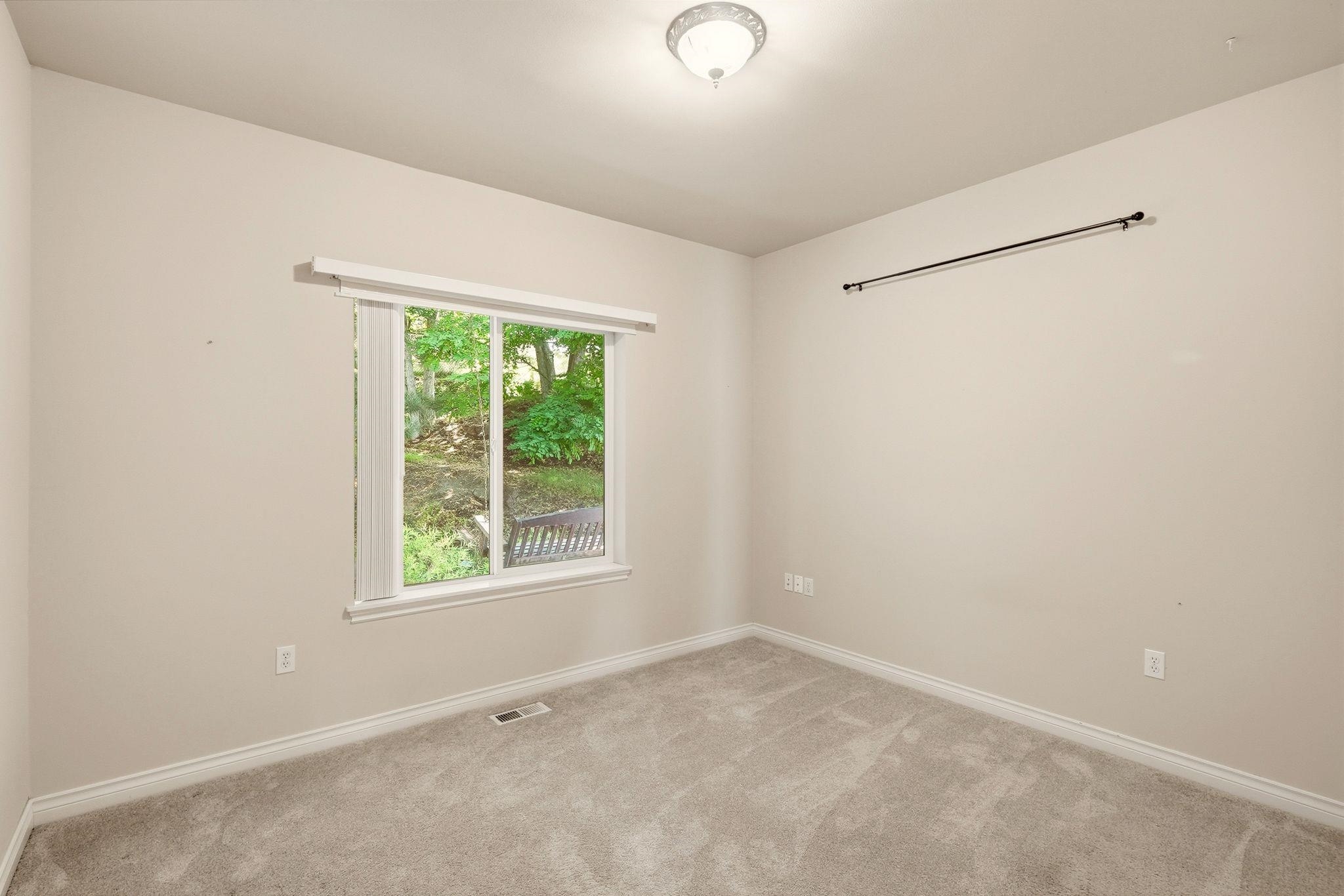 101 S Wright Ct - Photo 22