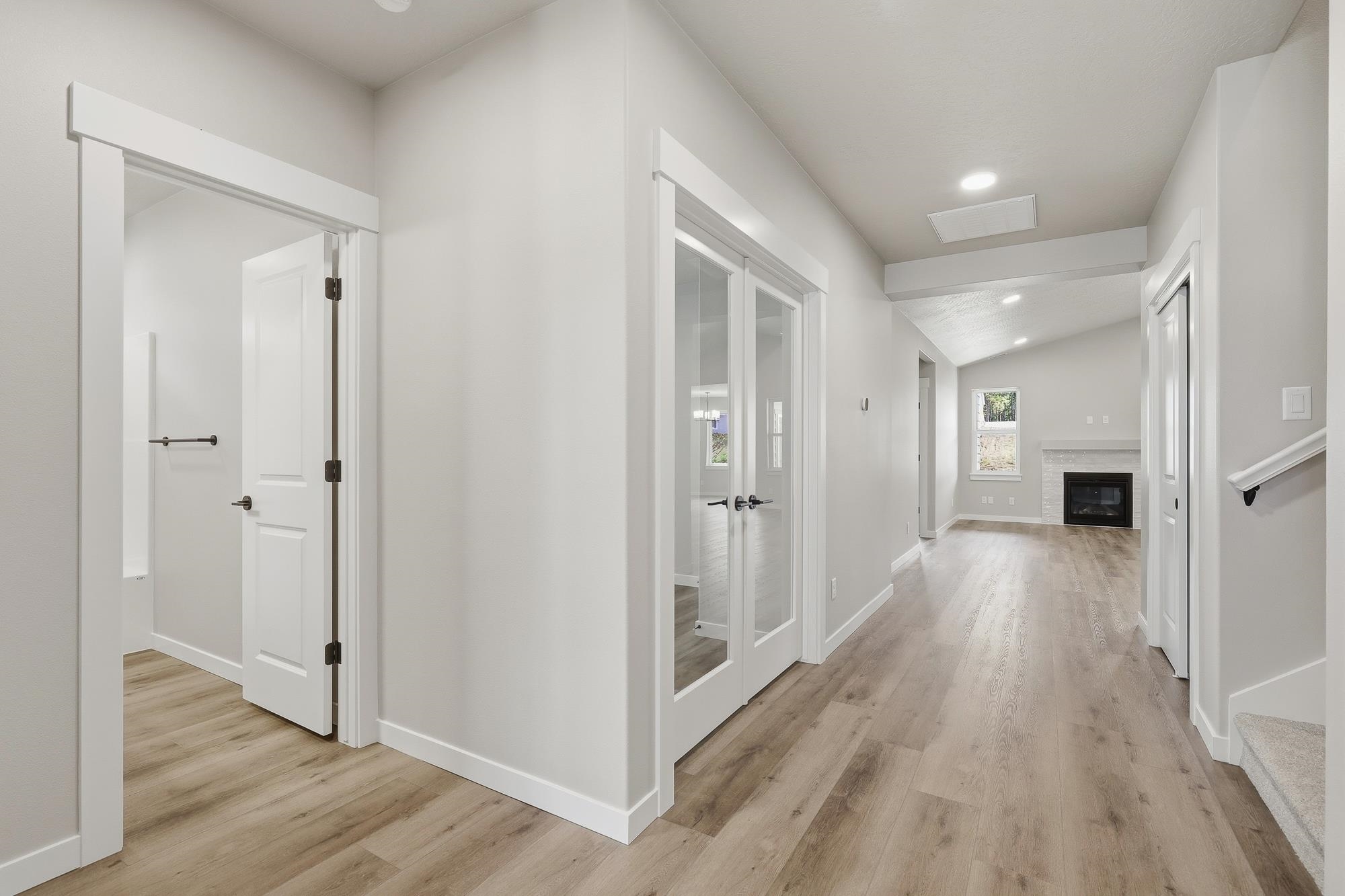 1517 W 68th Ave - Photo 2