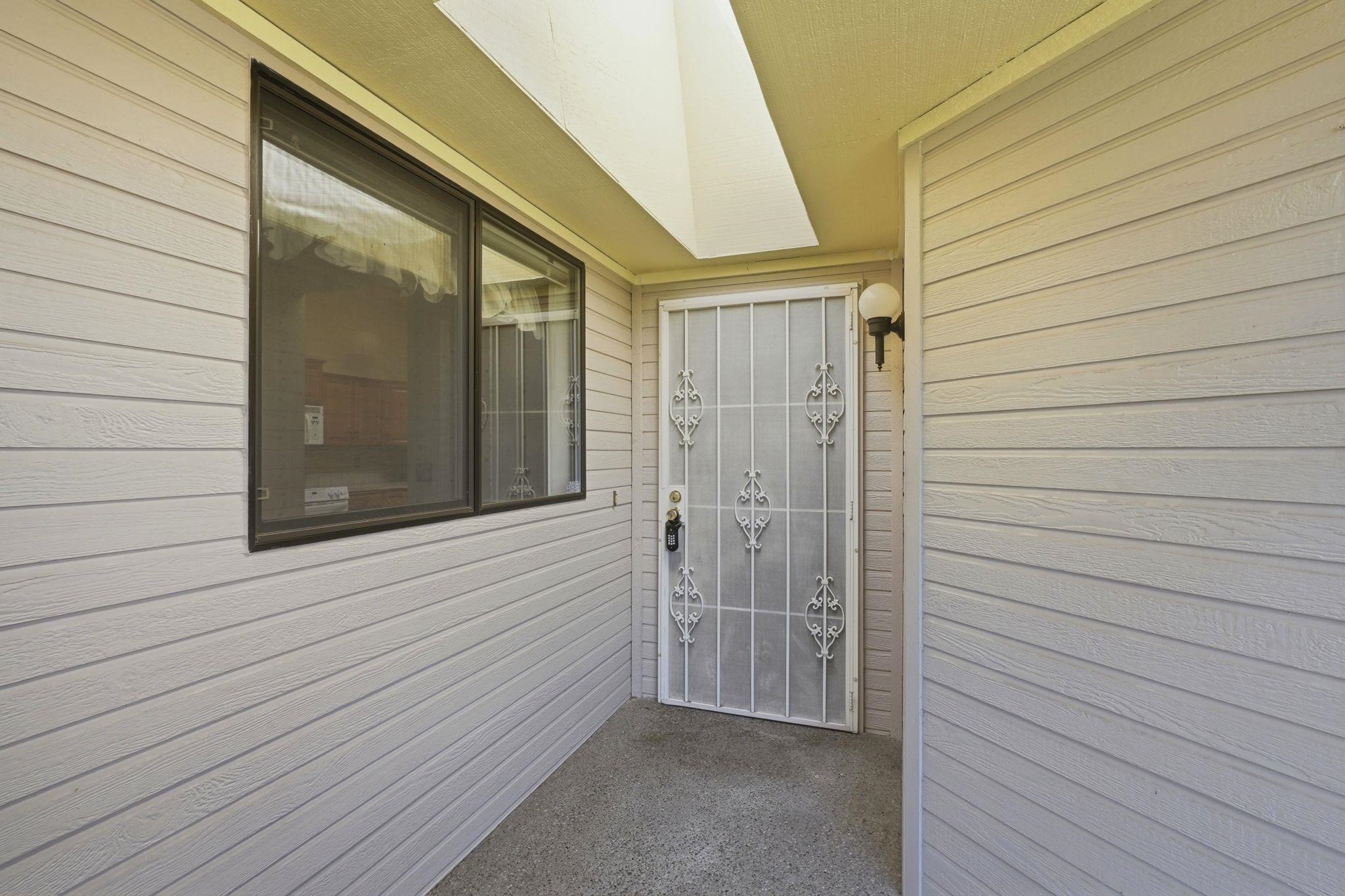 6907 N HAMILTON St - Photo 3