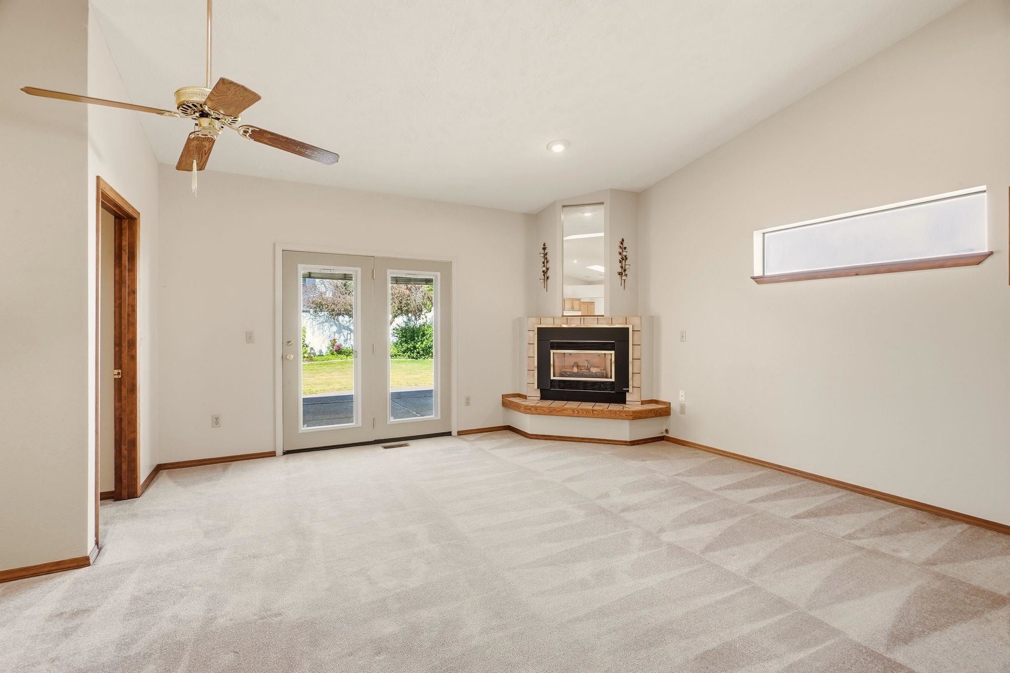 6907 N HAMILTON St - Photo 4