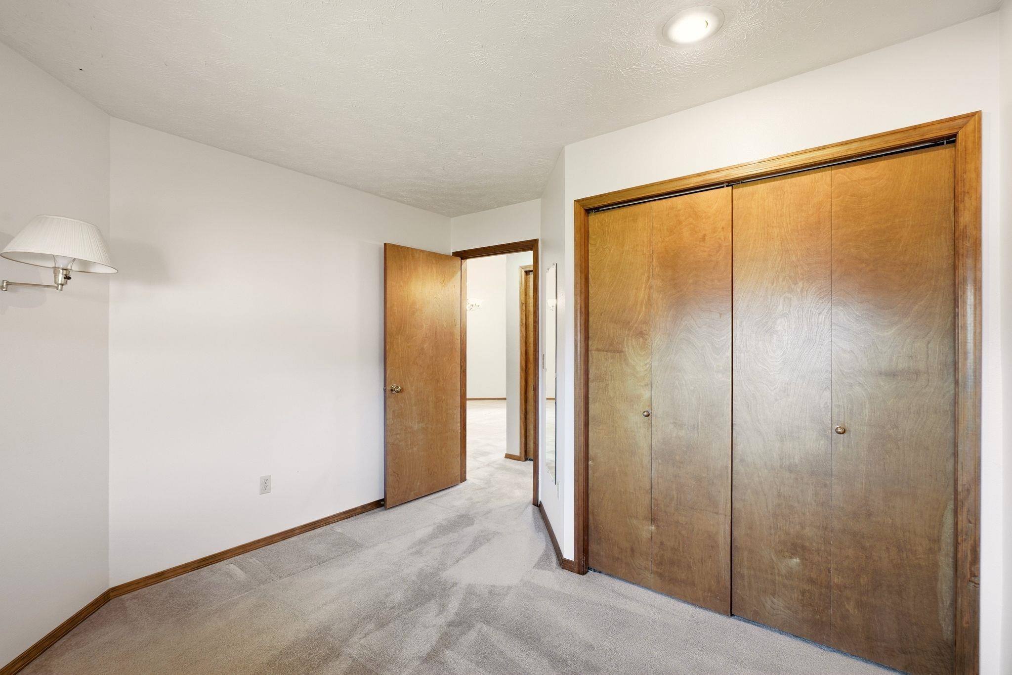 6907 N HAMILTON St - Photo 25
