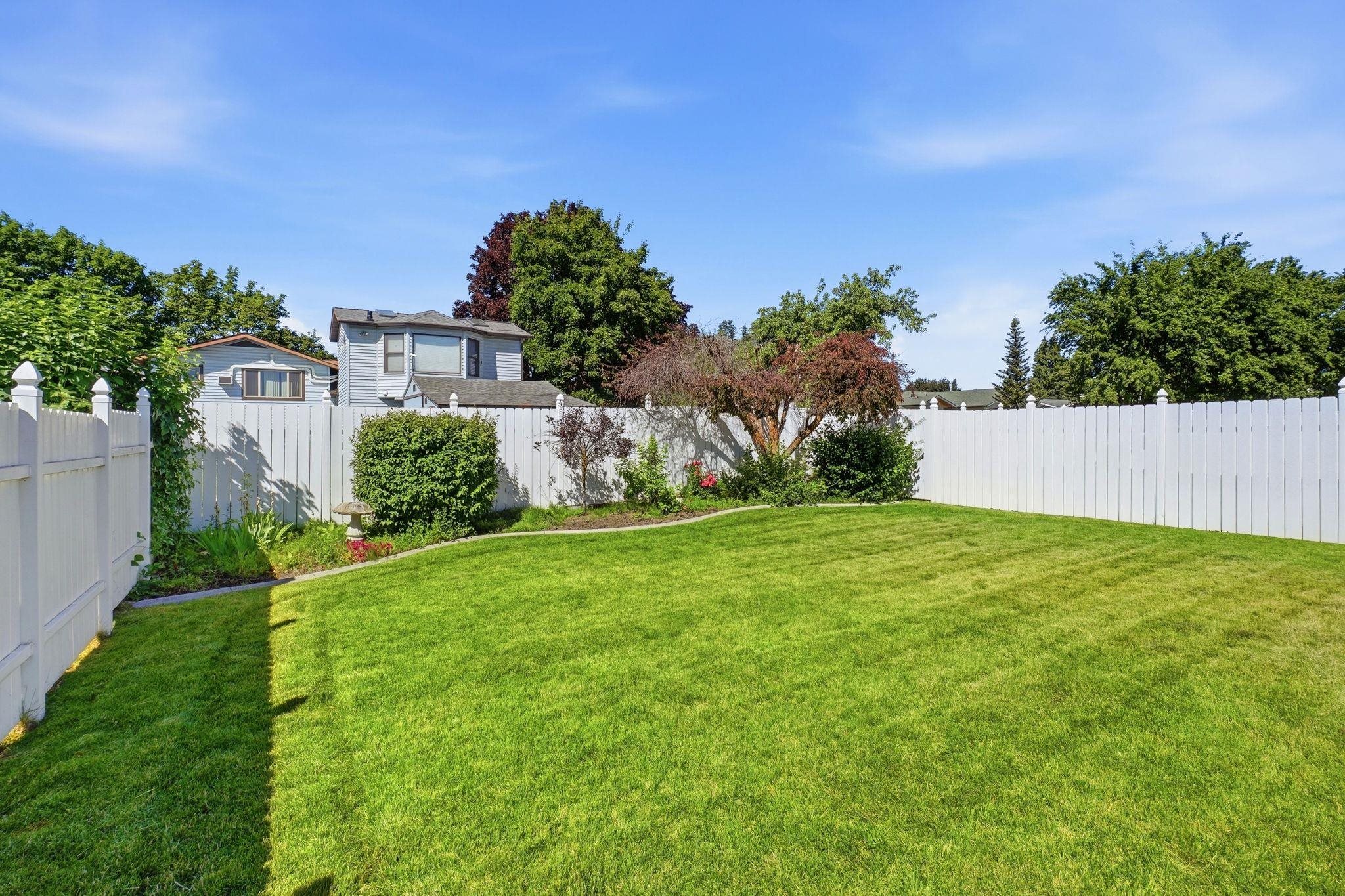 6907 N HAMILTON St - Photo 32