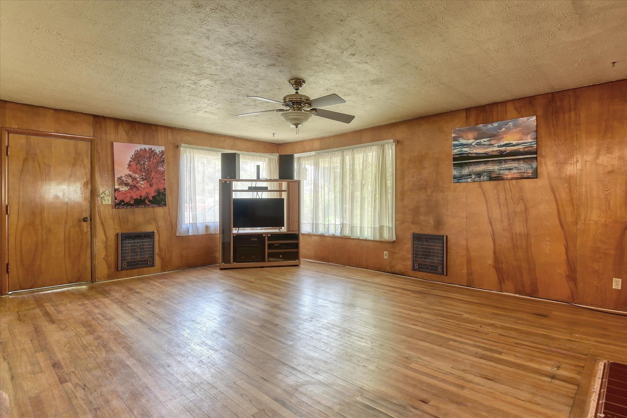 1504 S Bowdish Rd - Photo 5