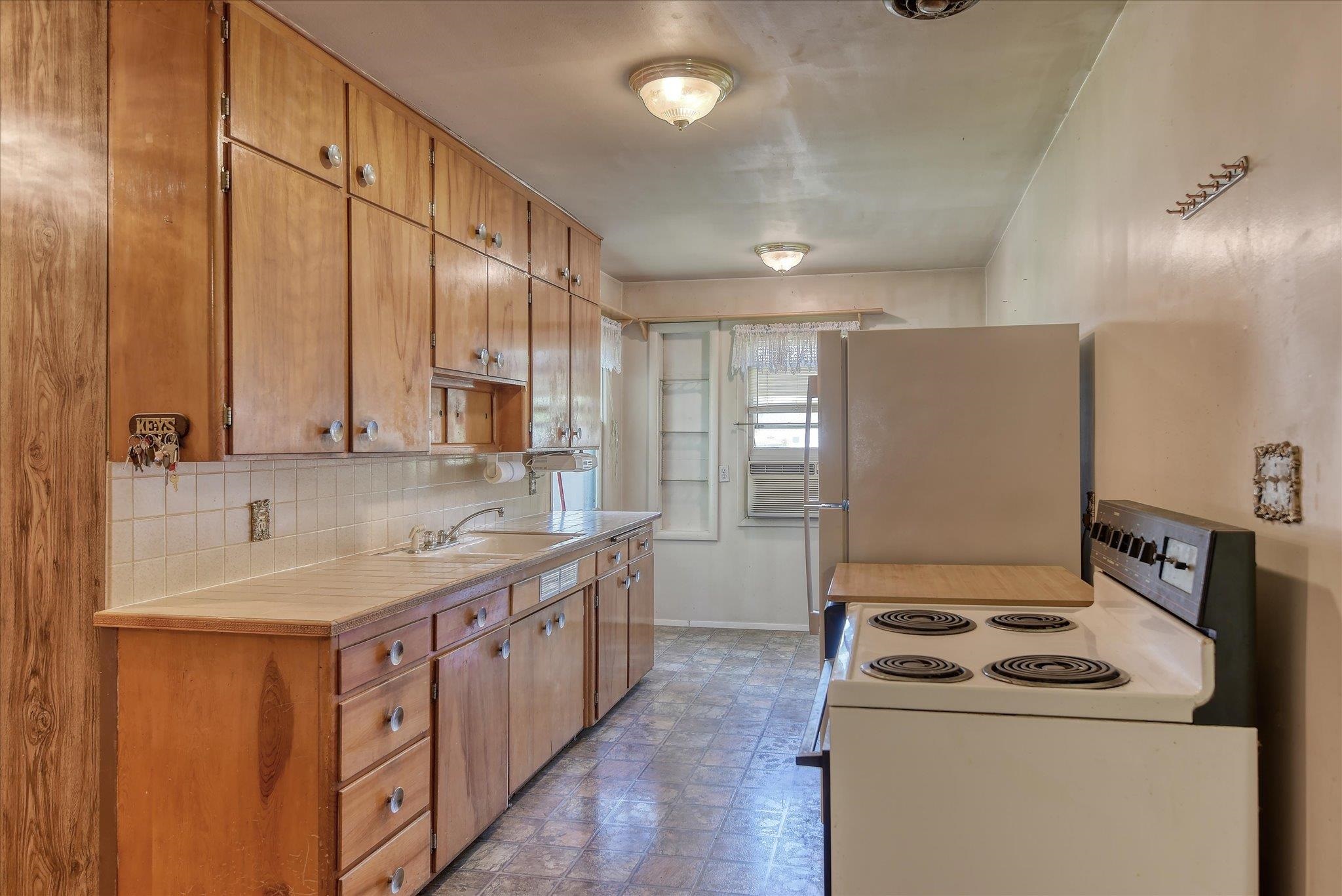 1504 S Bowdish Rd - Photo 9