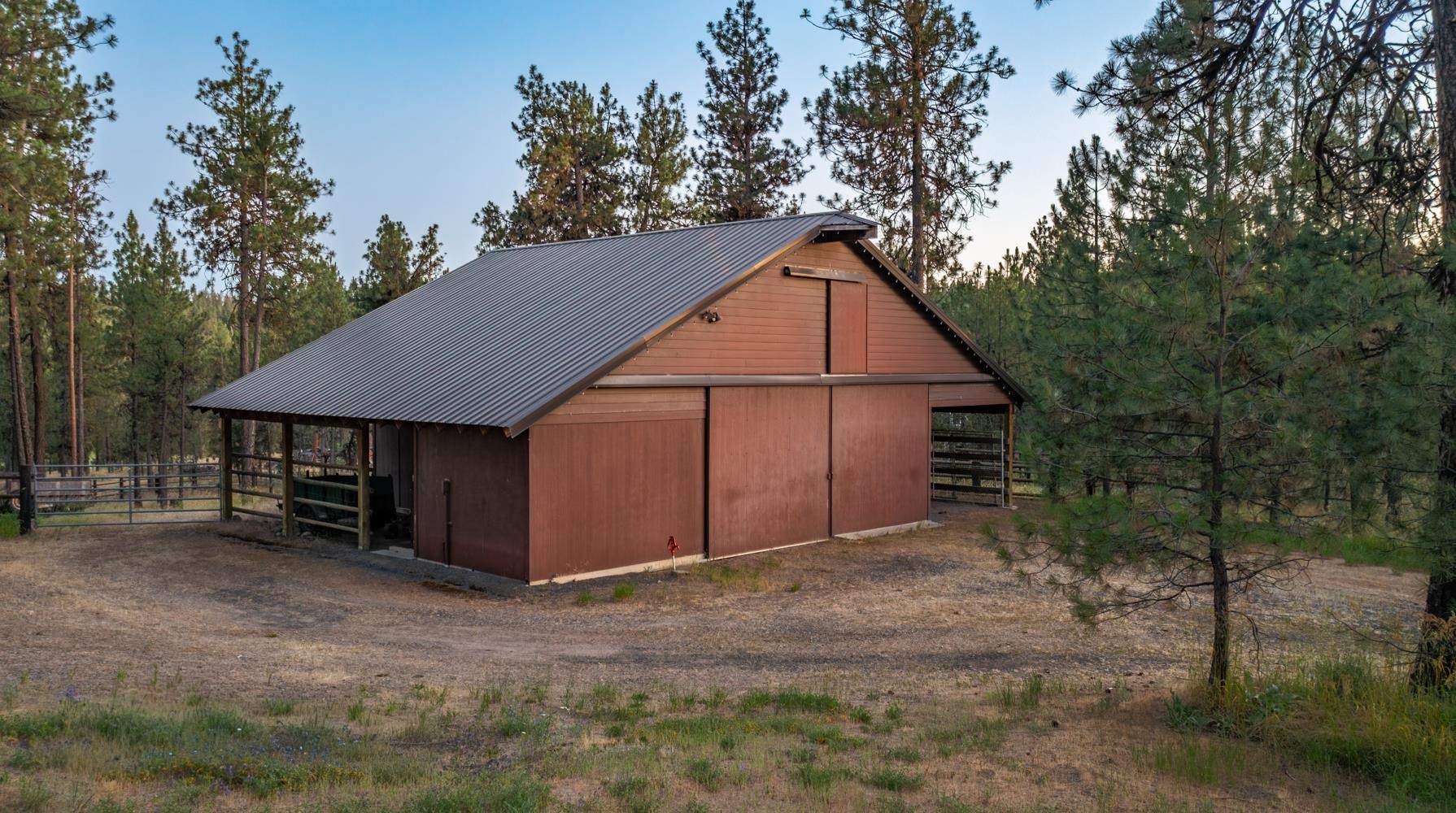 2020 E Pine Hill Ln - Photo 33