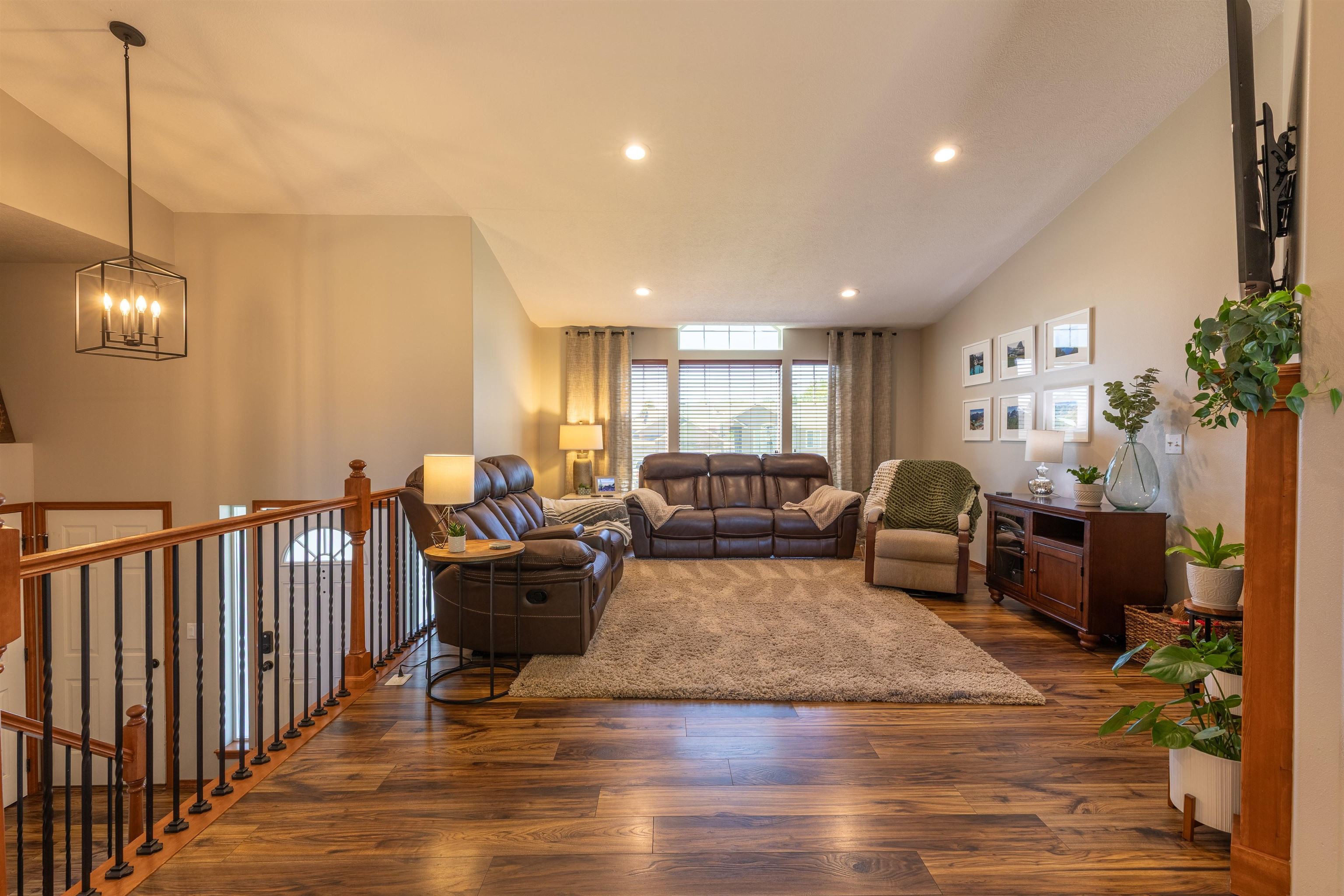 501 E PARKER Dr - Photo 5