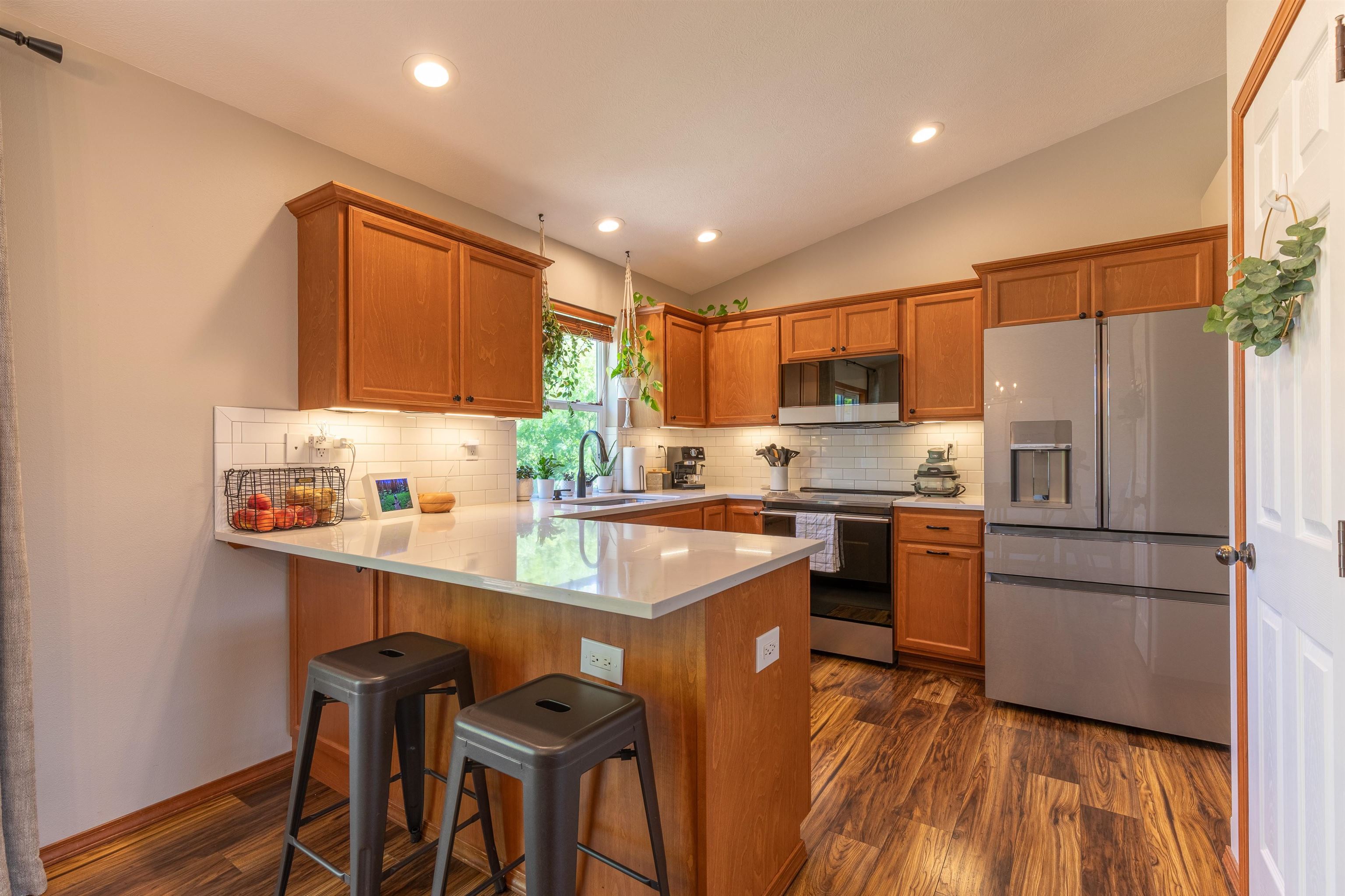 501 E PARKER Dr - Photo 9