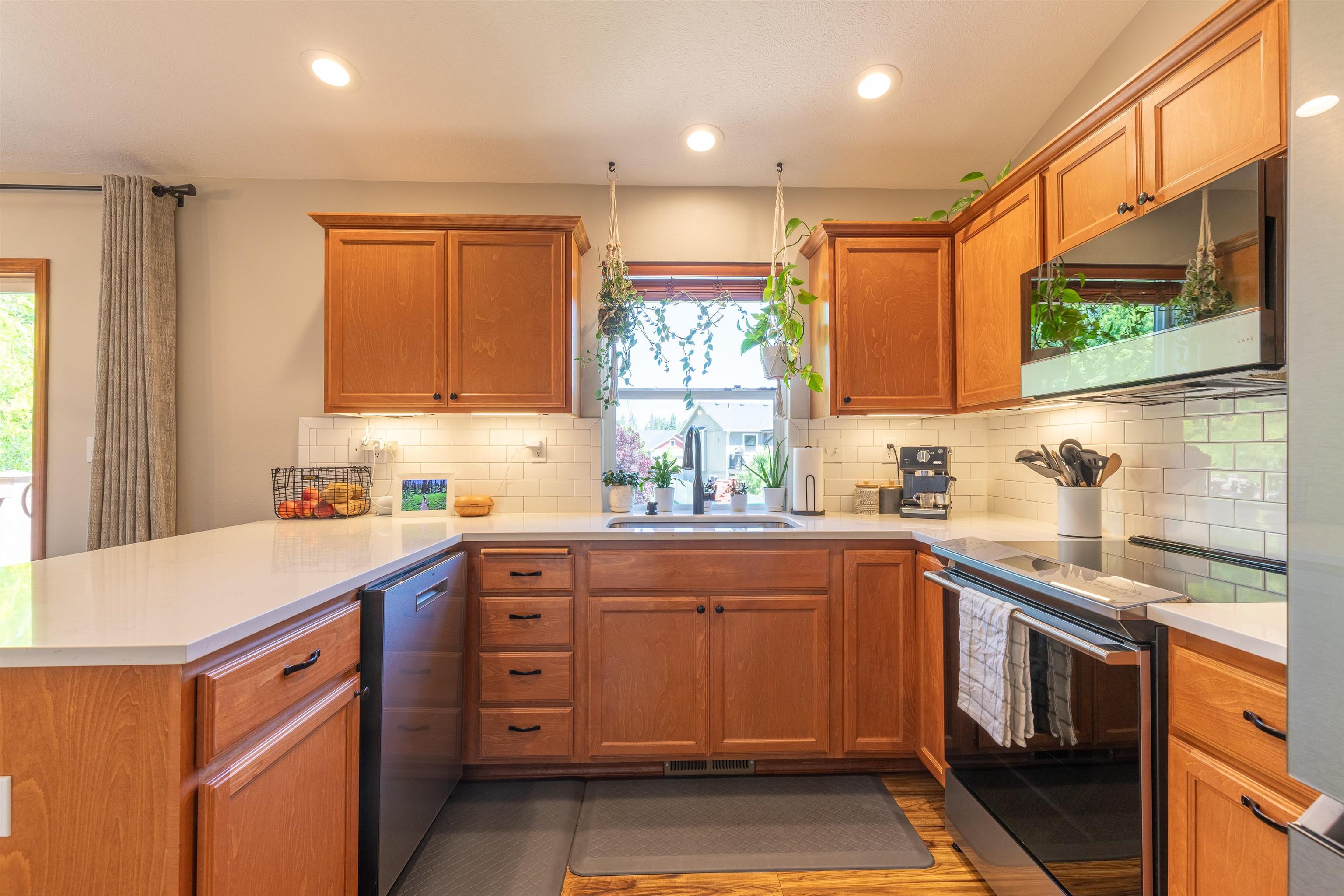 501 E PARKER Dr - Photo 10