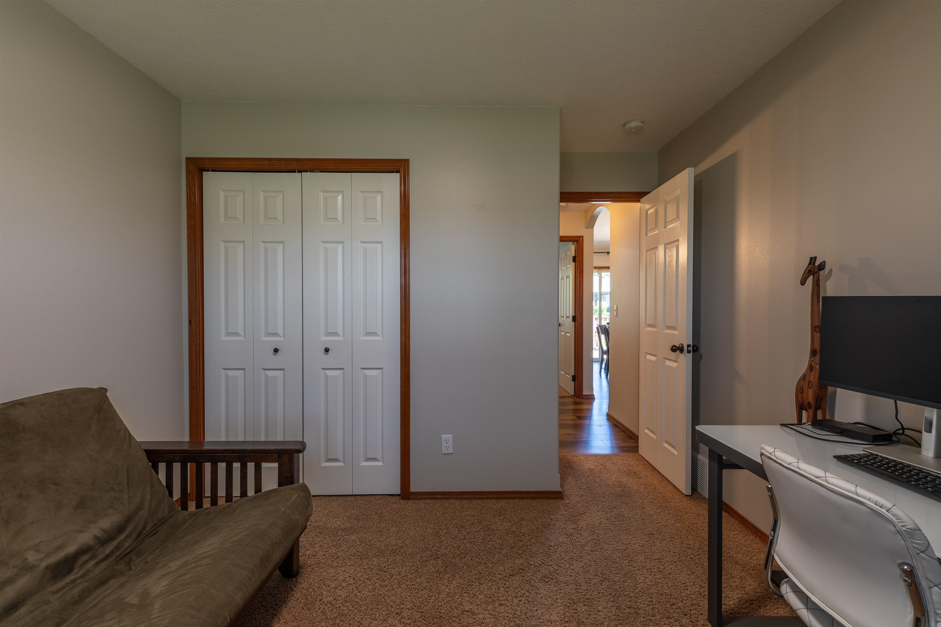 501 E PARKER Dr - Photo 19
