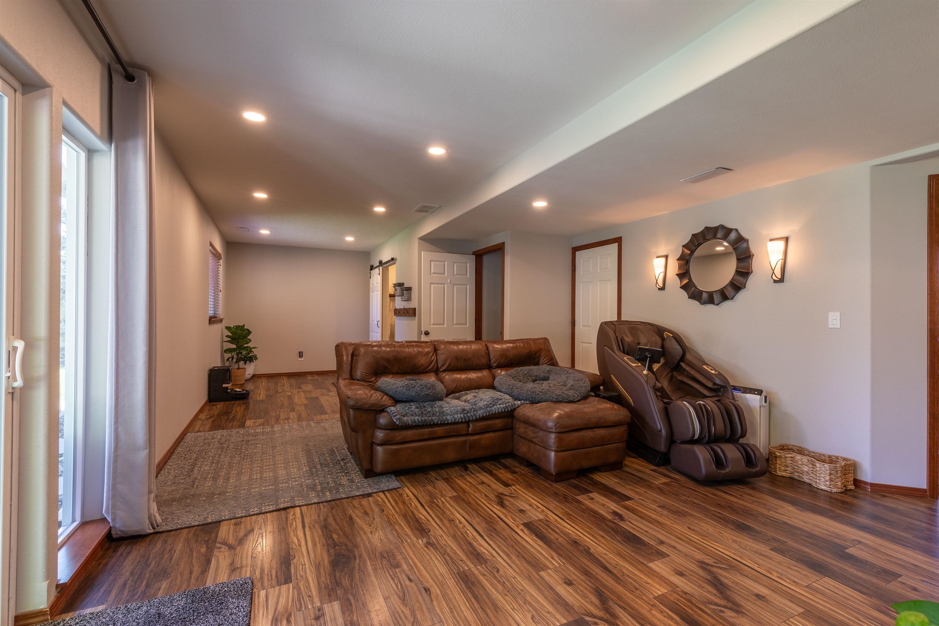 501 E PARKER Dr - Photo 24