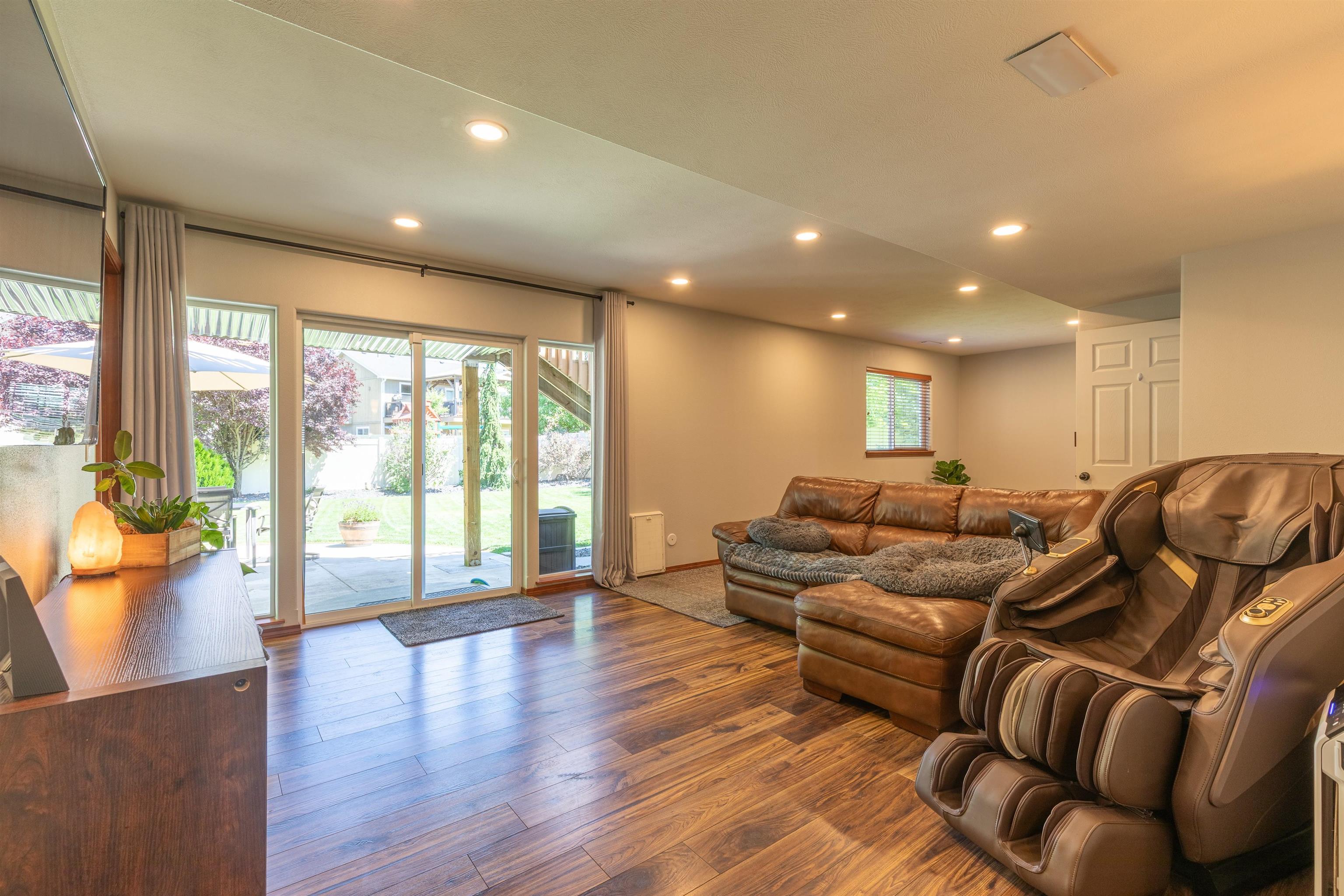 501 E PARKER Dr - Photo 25
