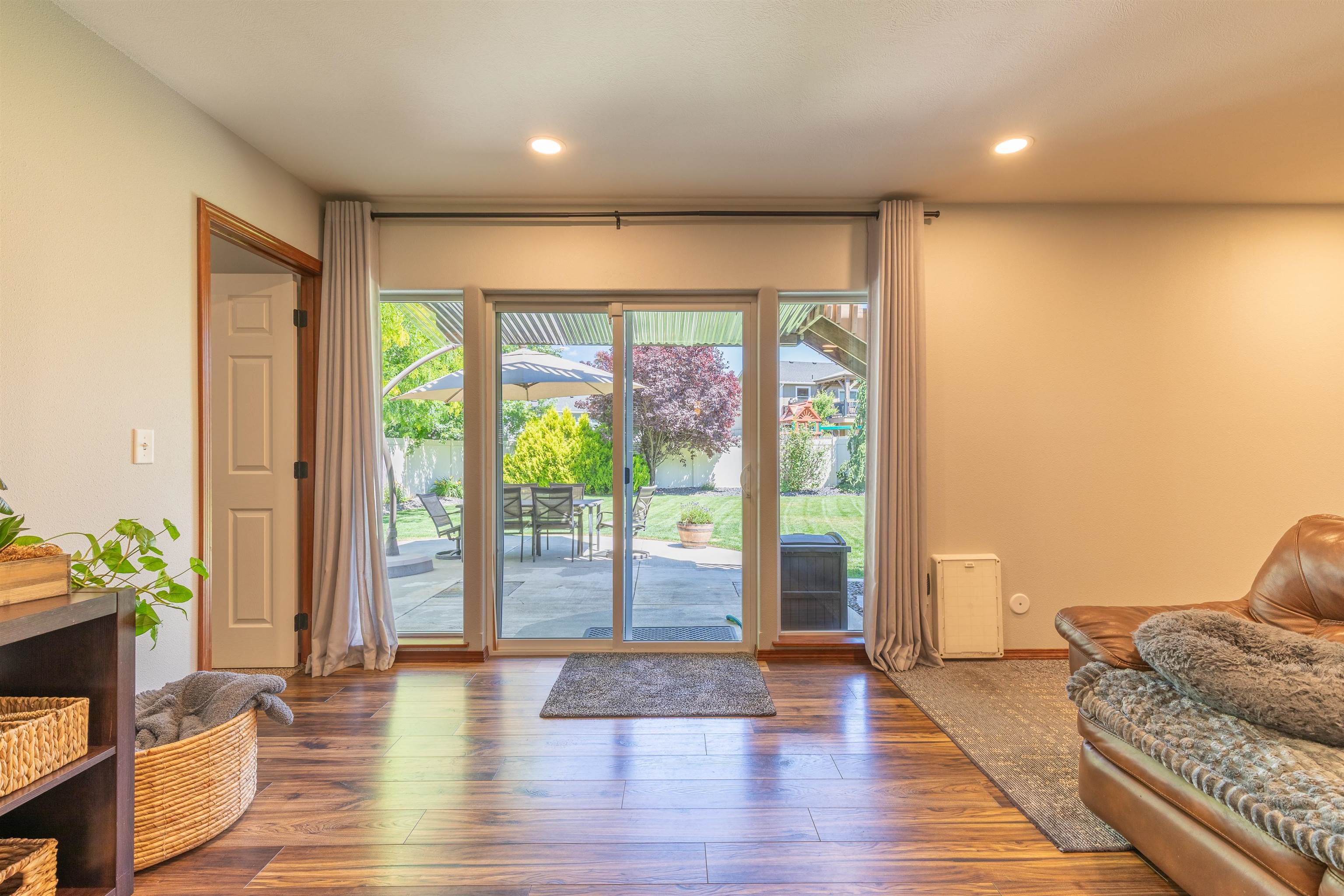 501 E PARKER Dr - Photo 26