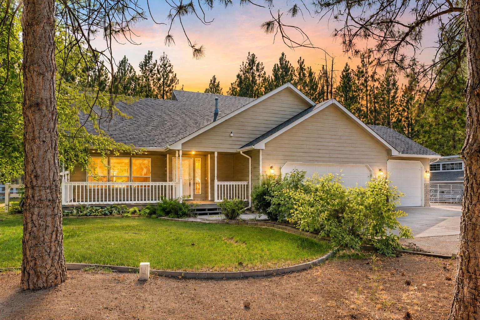 6305 Jenna Dr - Photo 2