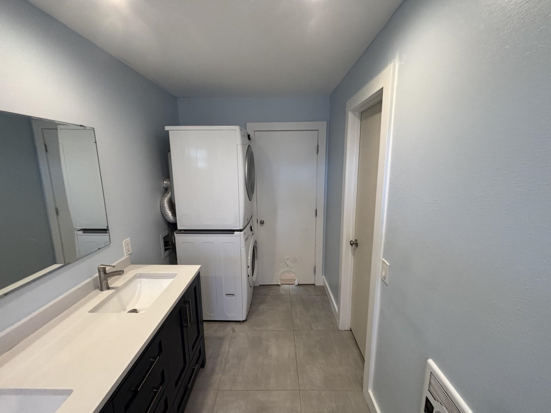 706 11th St - Photo 14