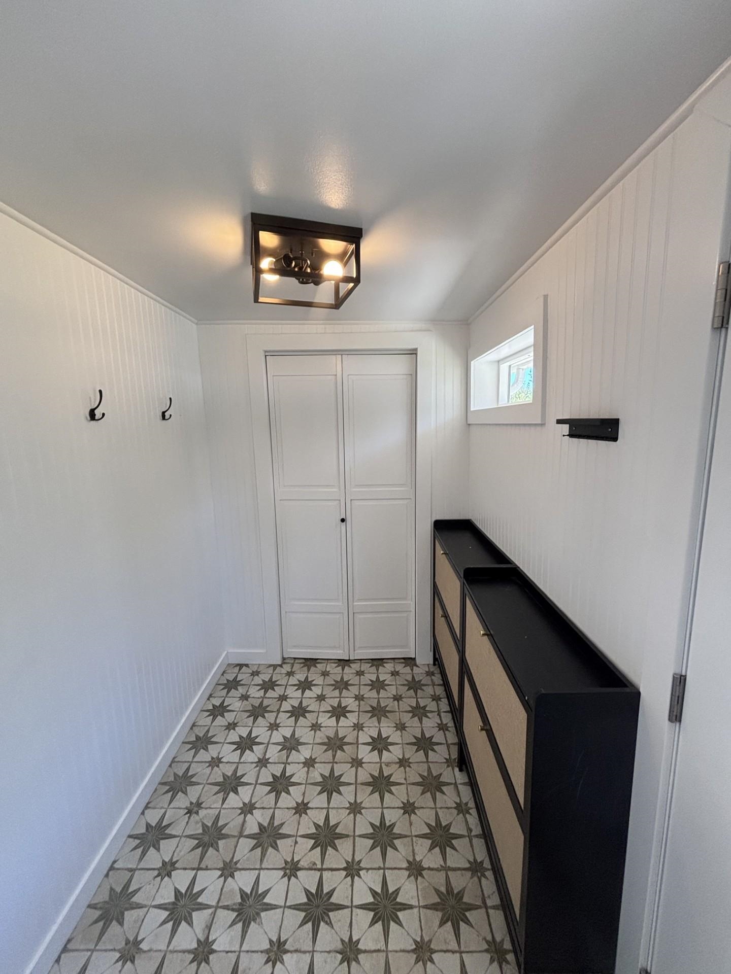 706 11th St - Photo 4