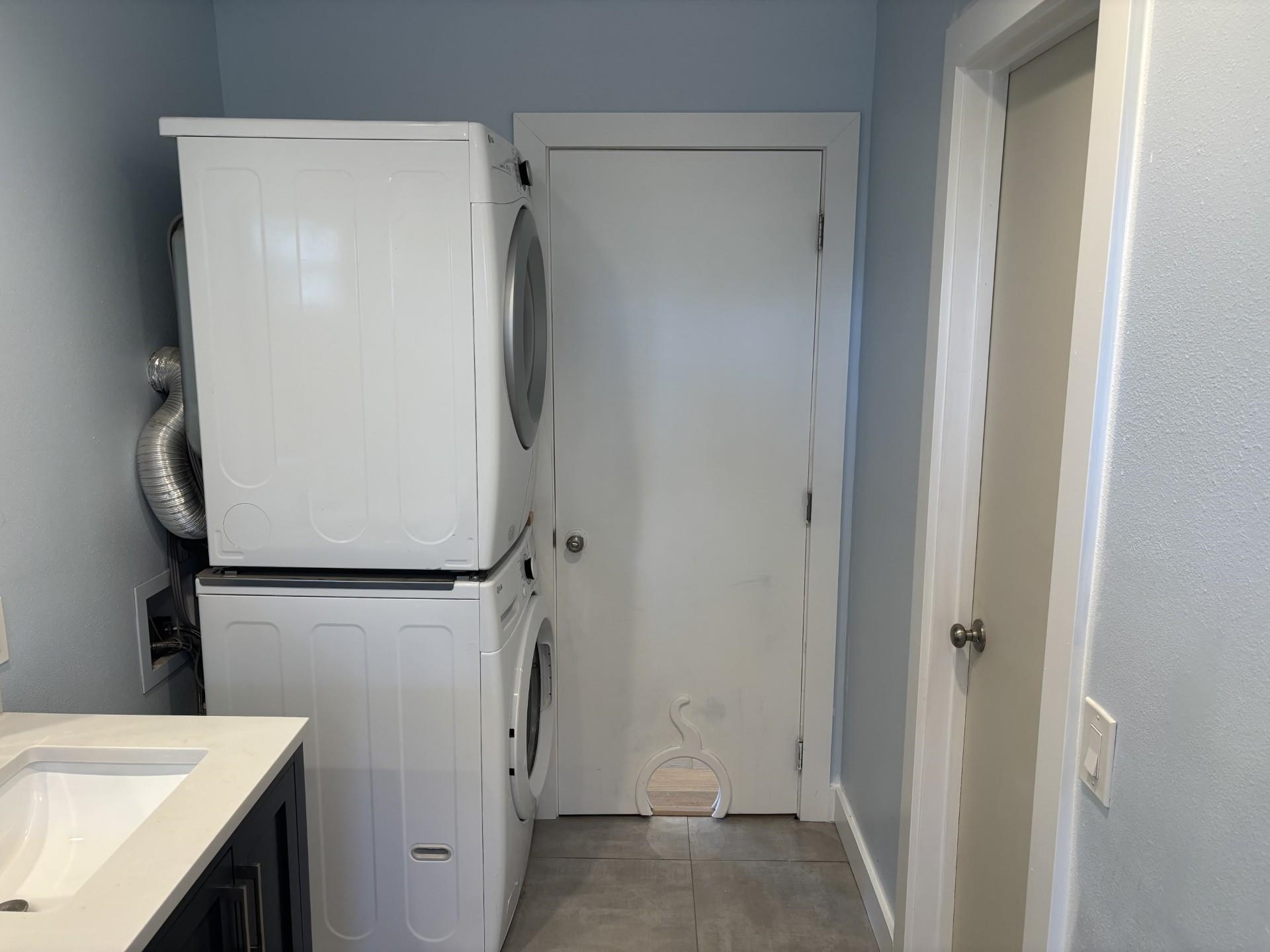 706 11th St - Photo 15