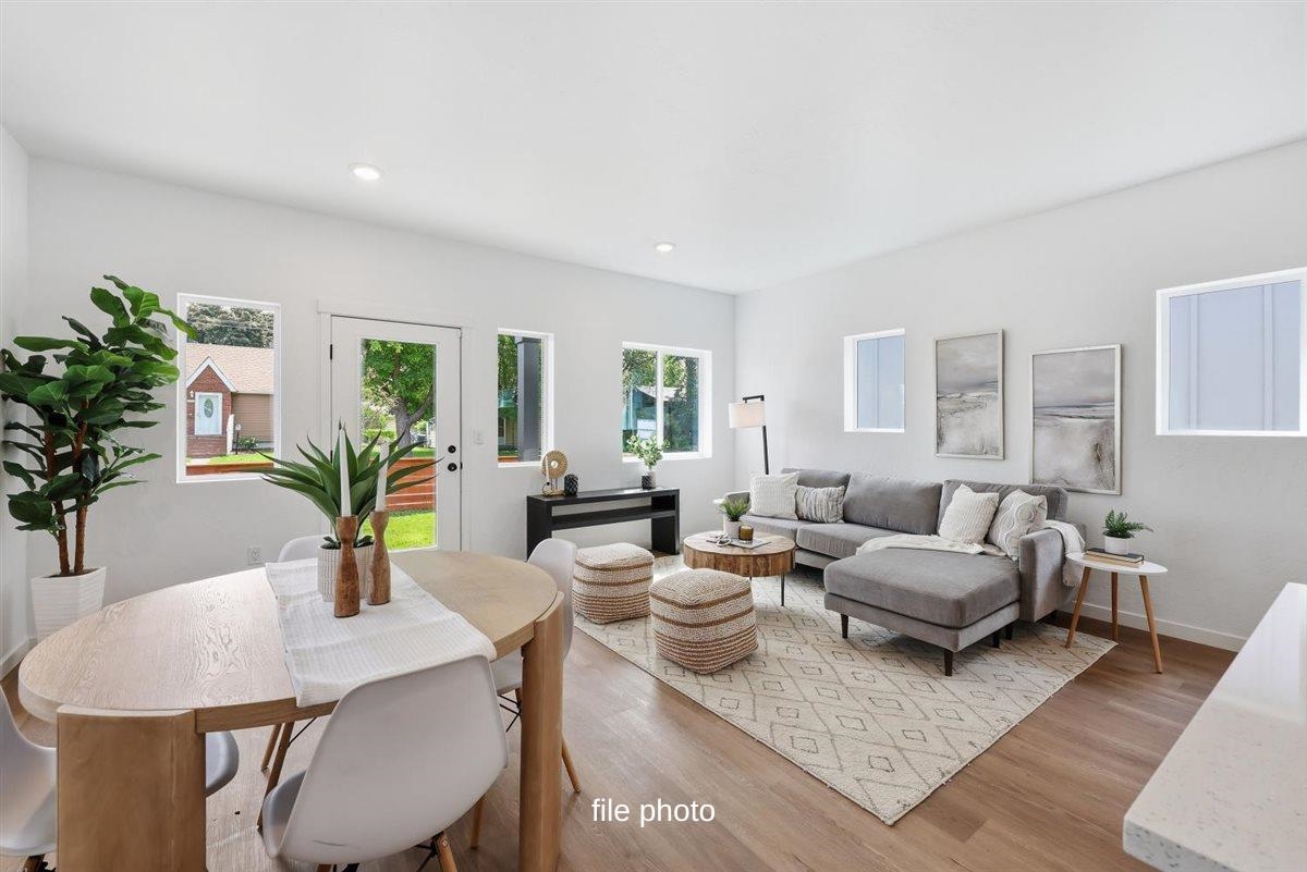 5397 N Lincoln St - Photo 6