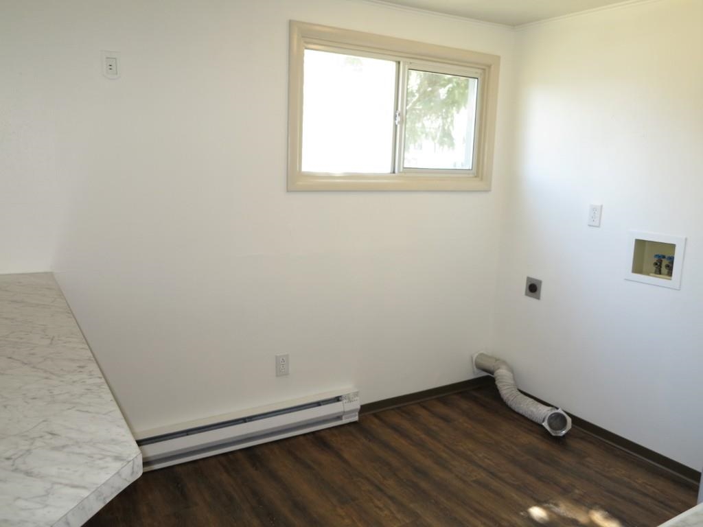118 W 2nd St St - Photo 18