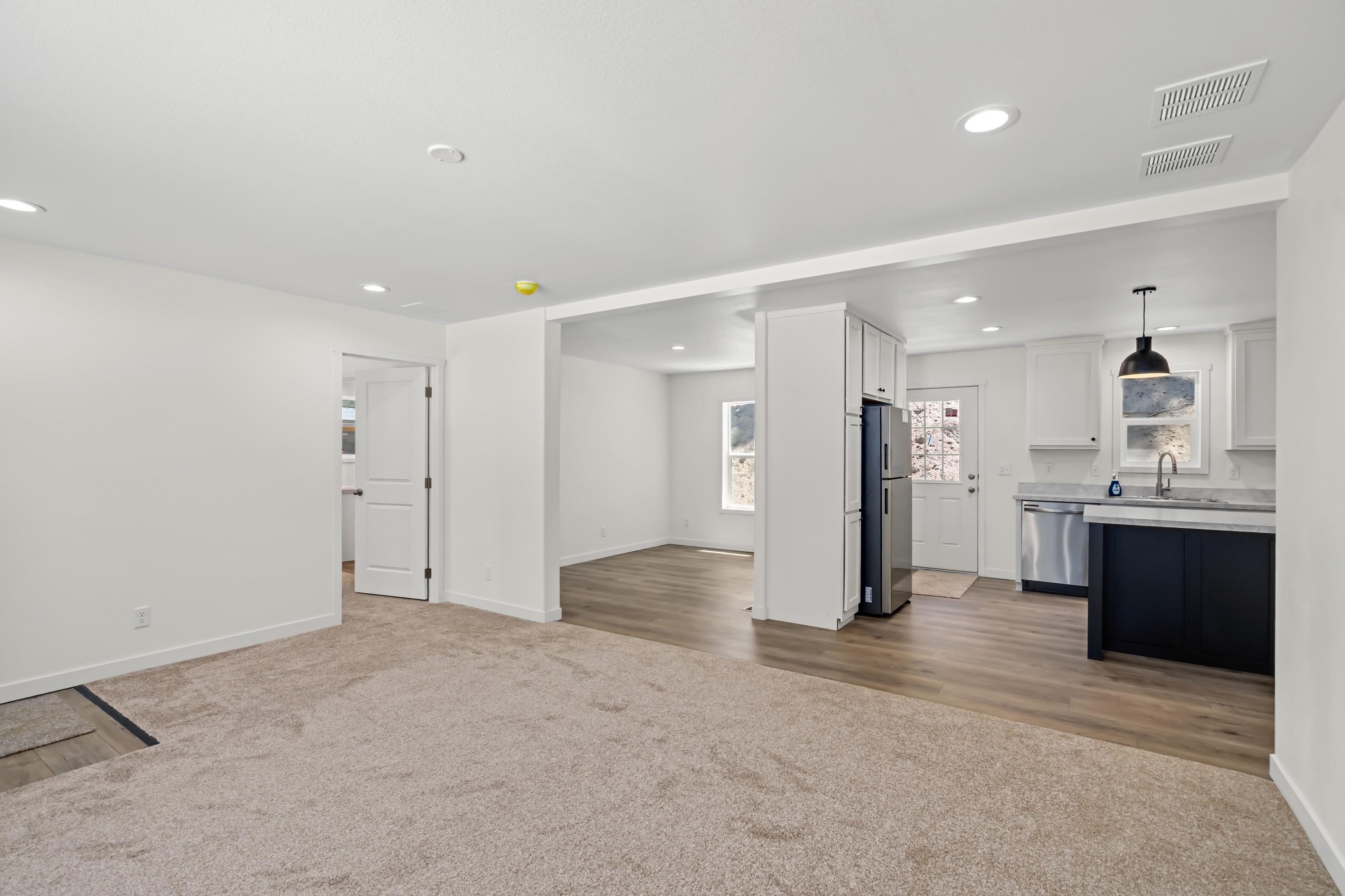 642 Diamond Dr - Photo 10