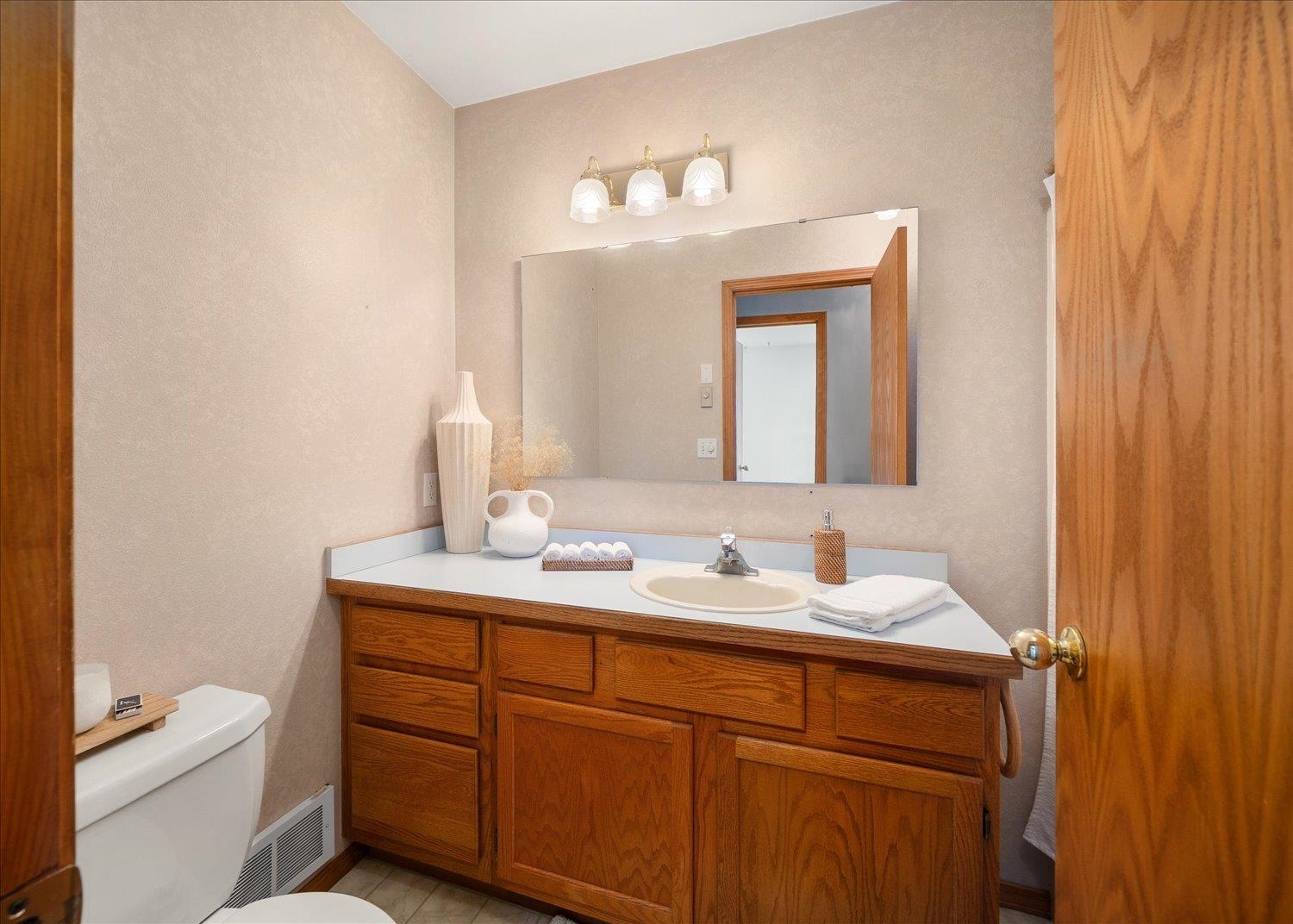 5909 S Mack Rd - Photo 20