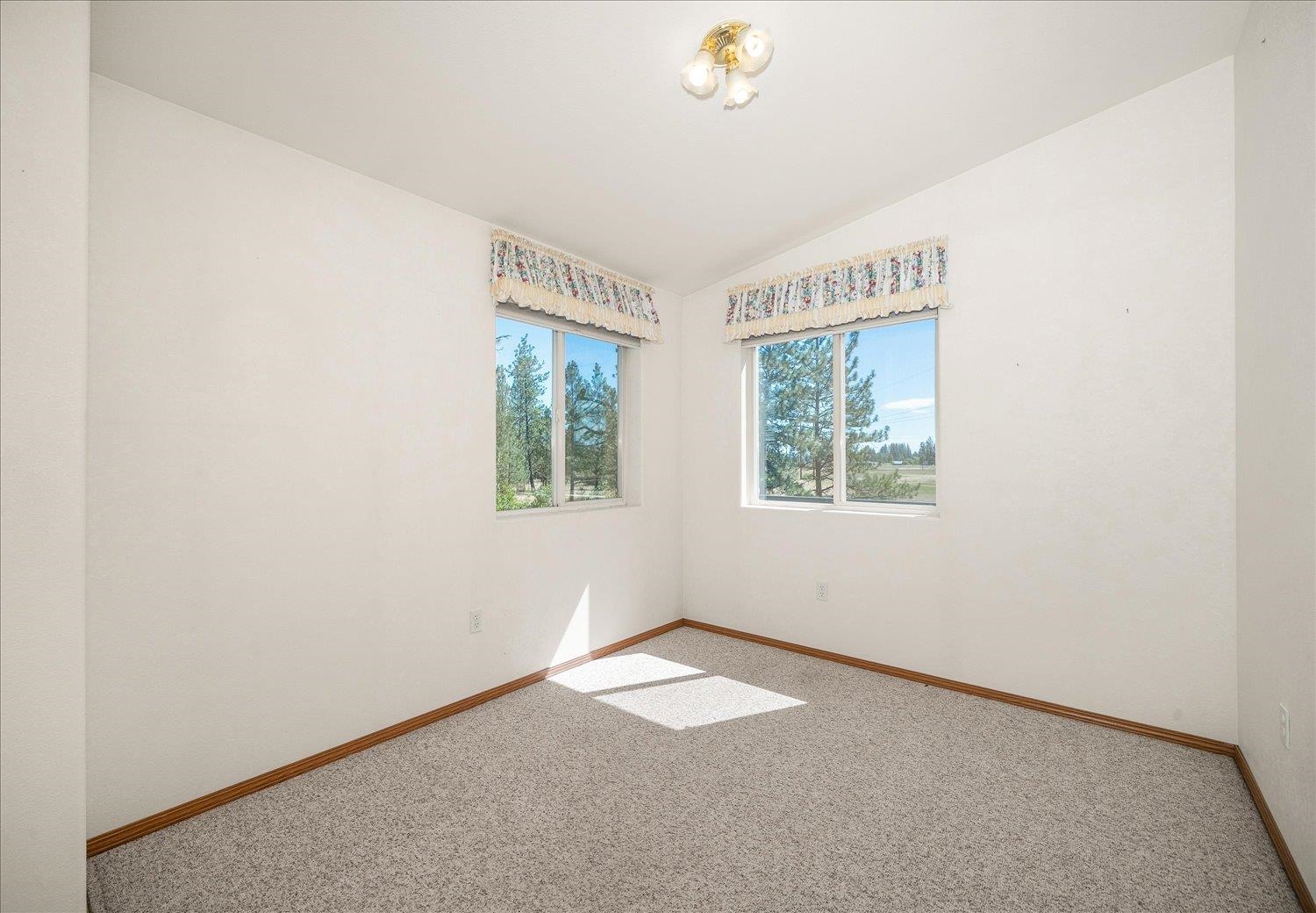 5909 S Mack Rd - Photo 25