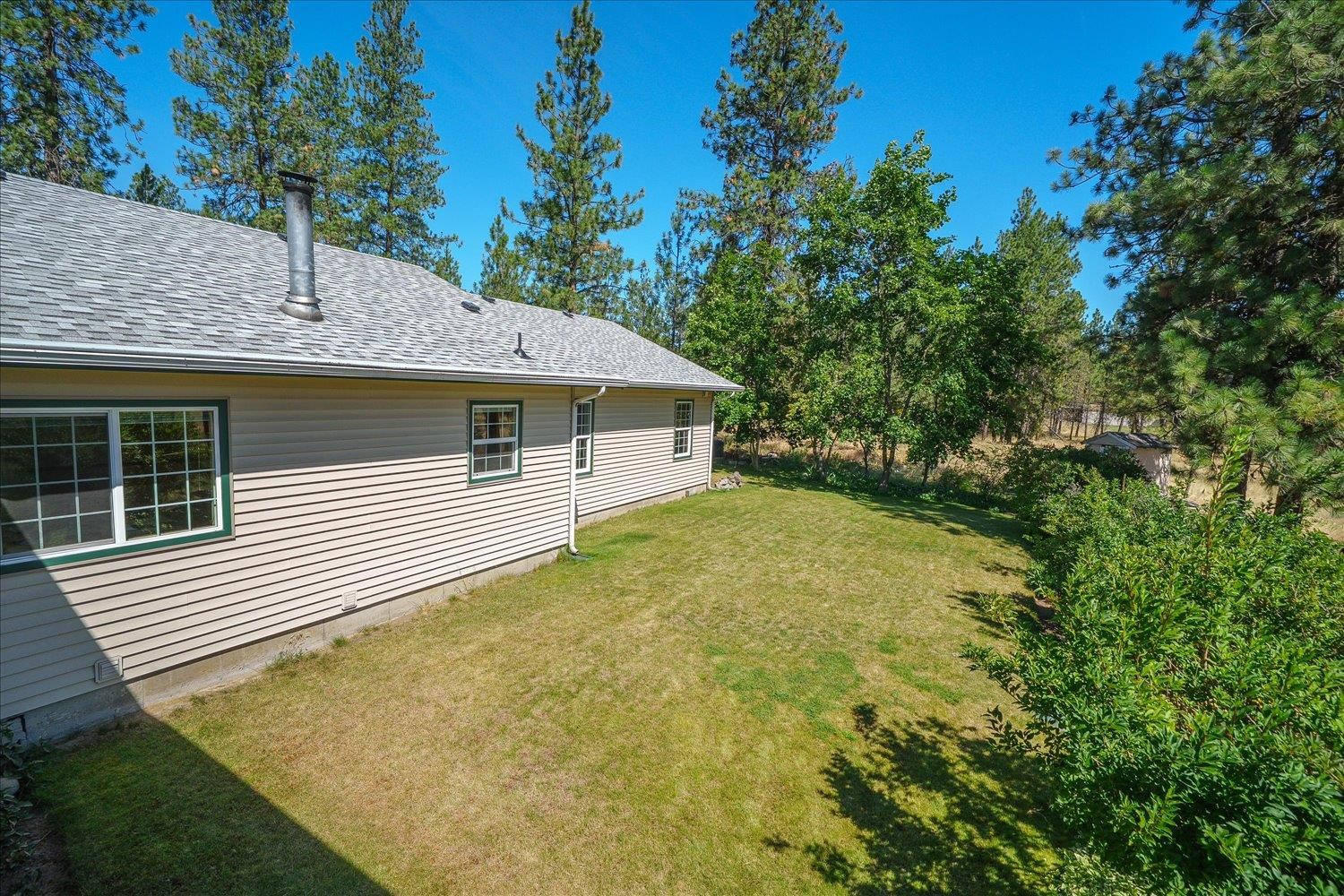 5909 S Mack Rd - Photo 35