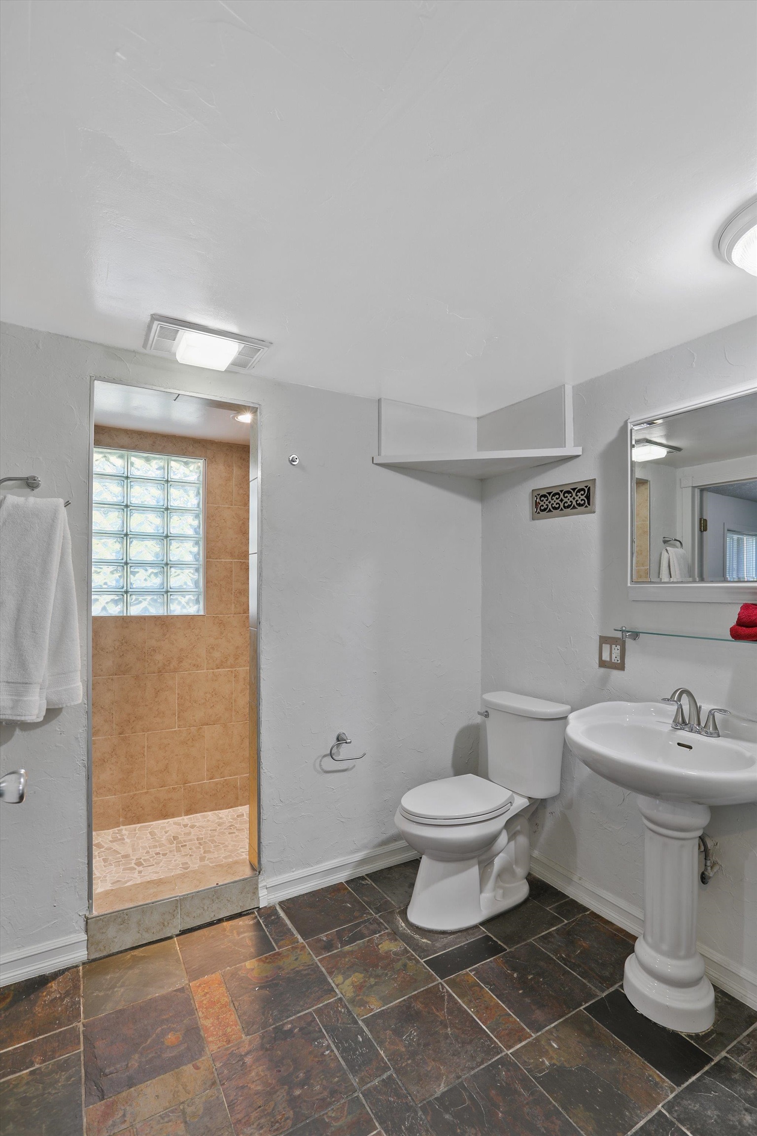 3629 E 34th Ave - Photo 18