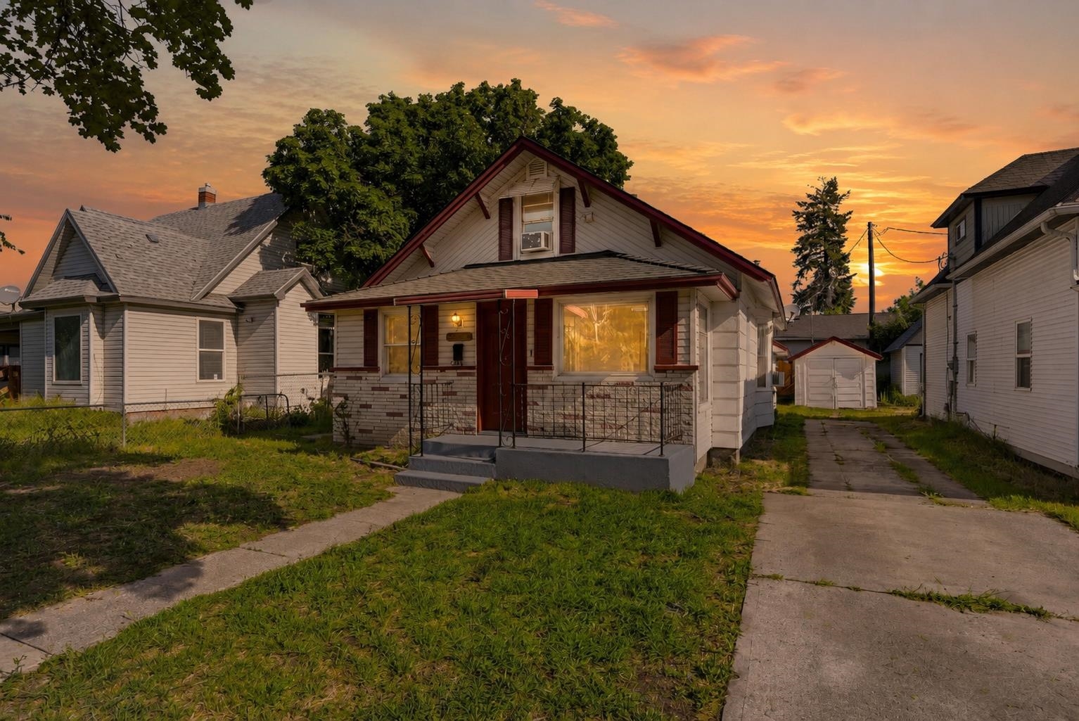 2123 E 6th Ave - Photo 1