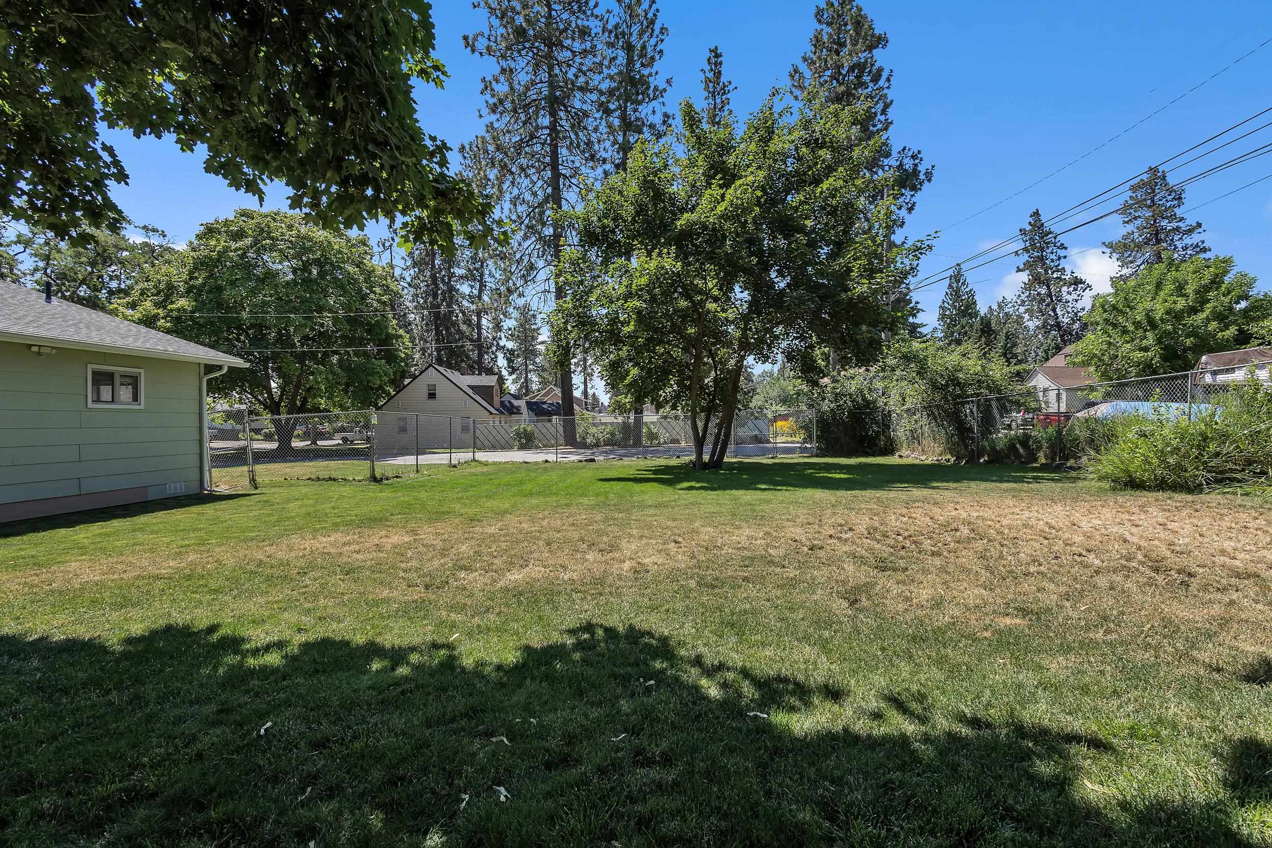 304 N 4th St - Photo 22