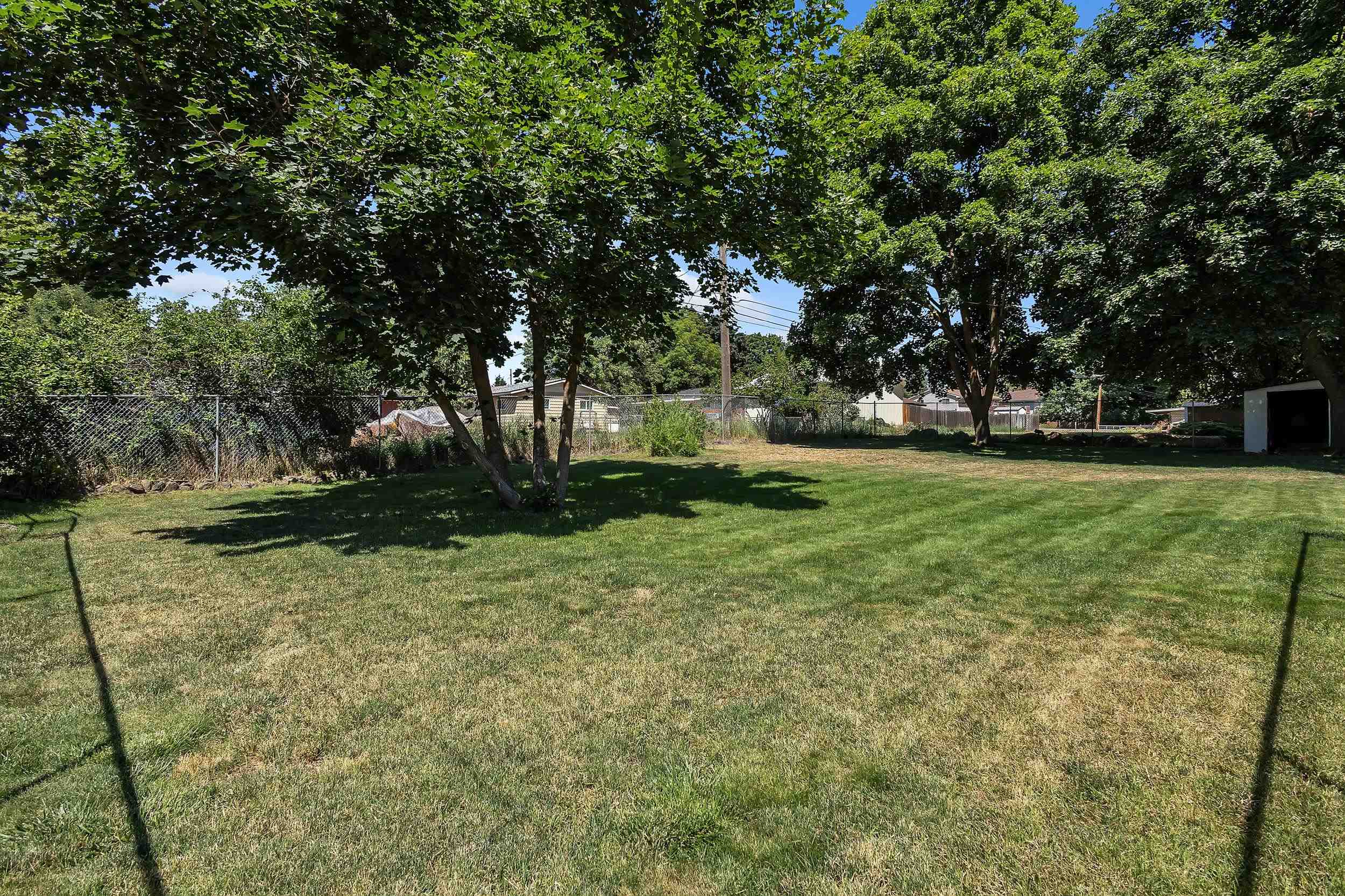 304 N 4th St - Photo 23