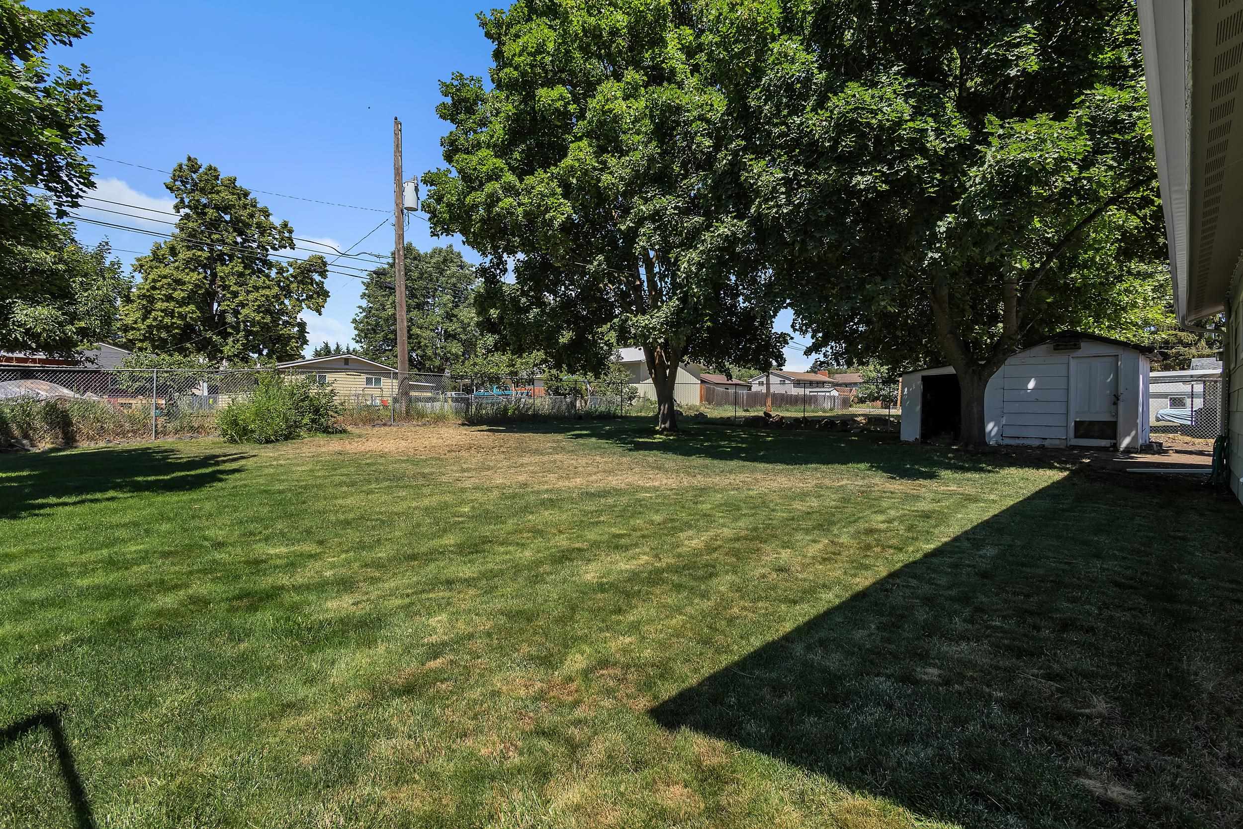 304 N 4th St - Photo 25