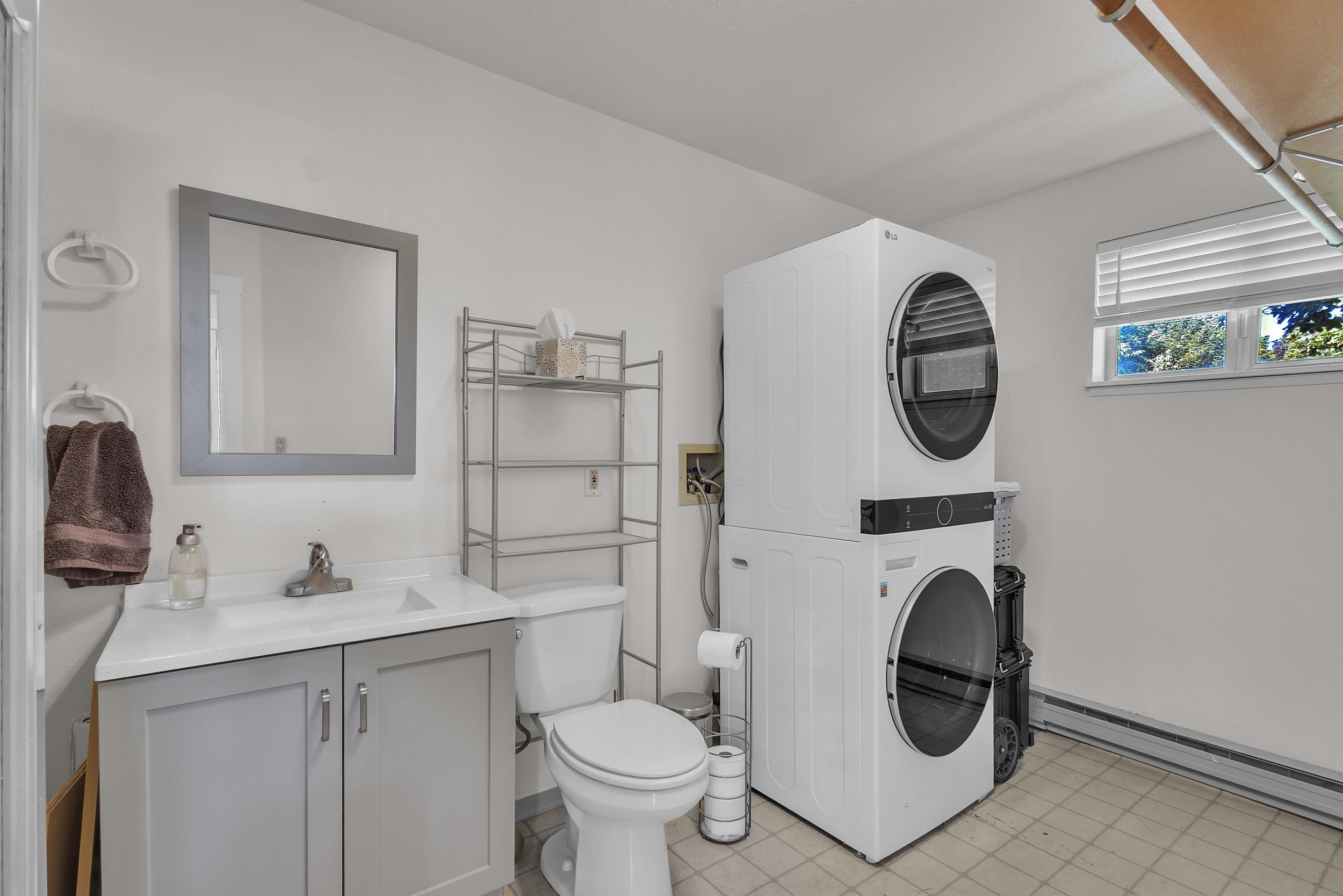 304 N 4th St - Photo 19