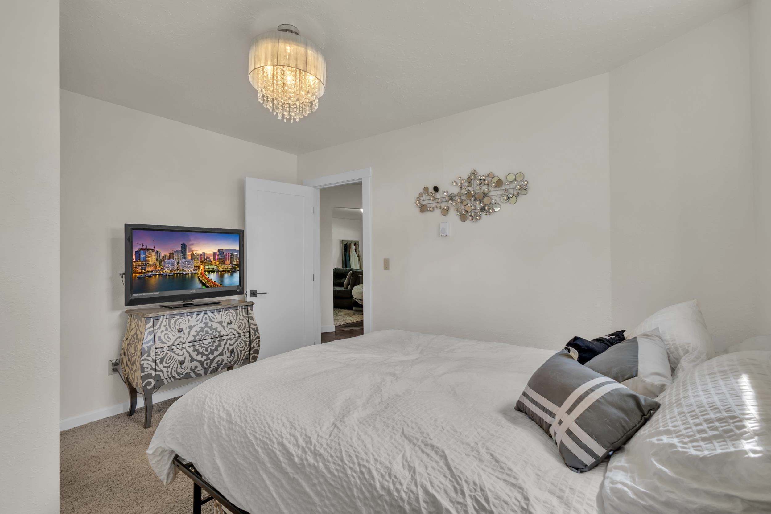 304 N 4th St - Photo 13