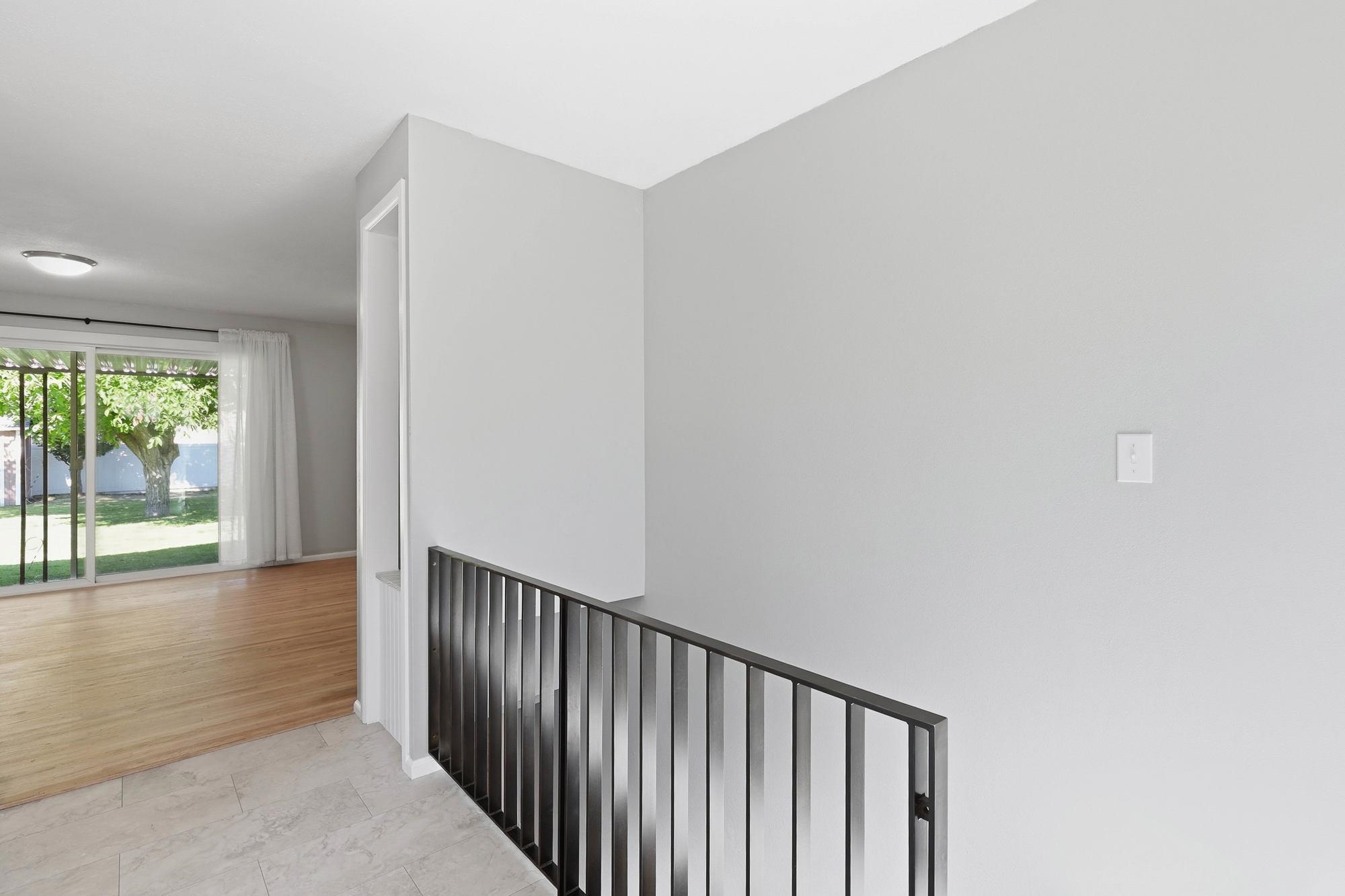 1003 N Warren Rd - Photo 4