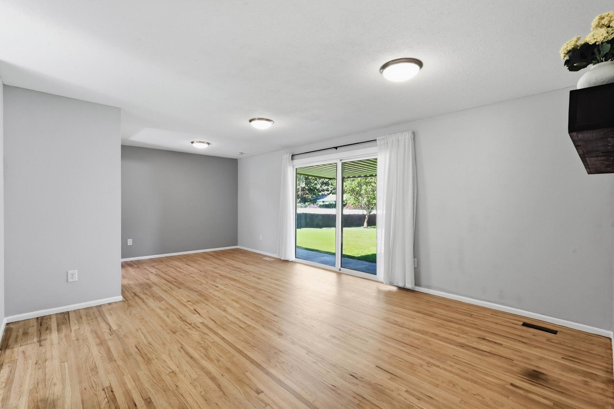 1003 N Warren Rd - Photo 5