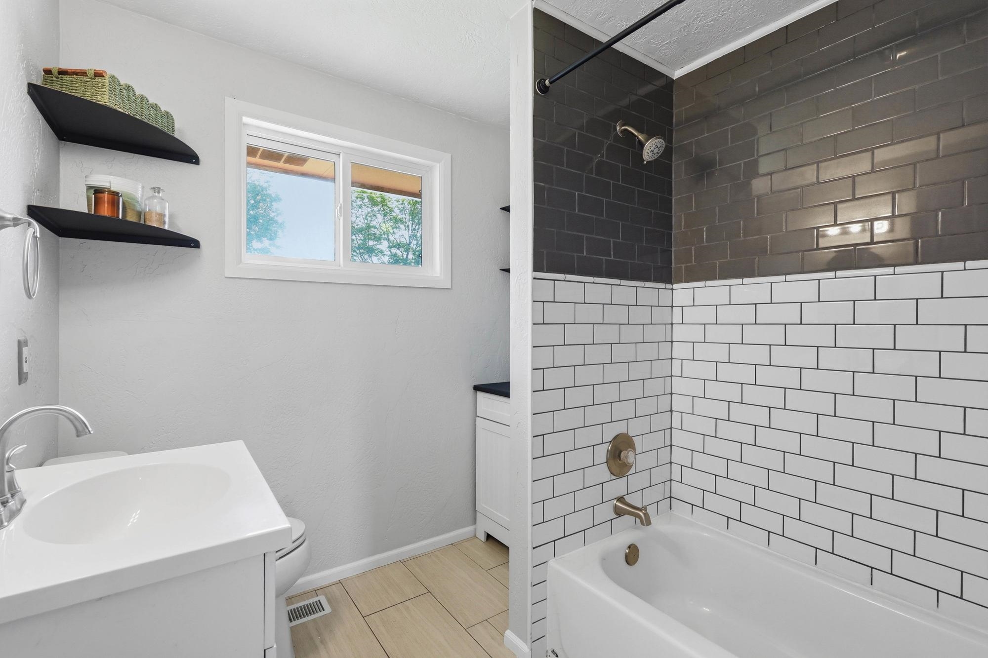 1003 N Warren Rd - Photo 17