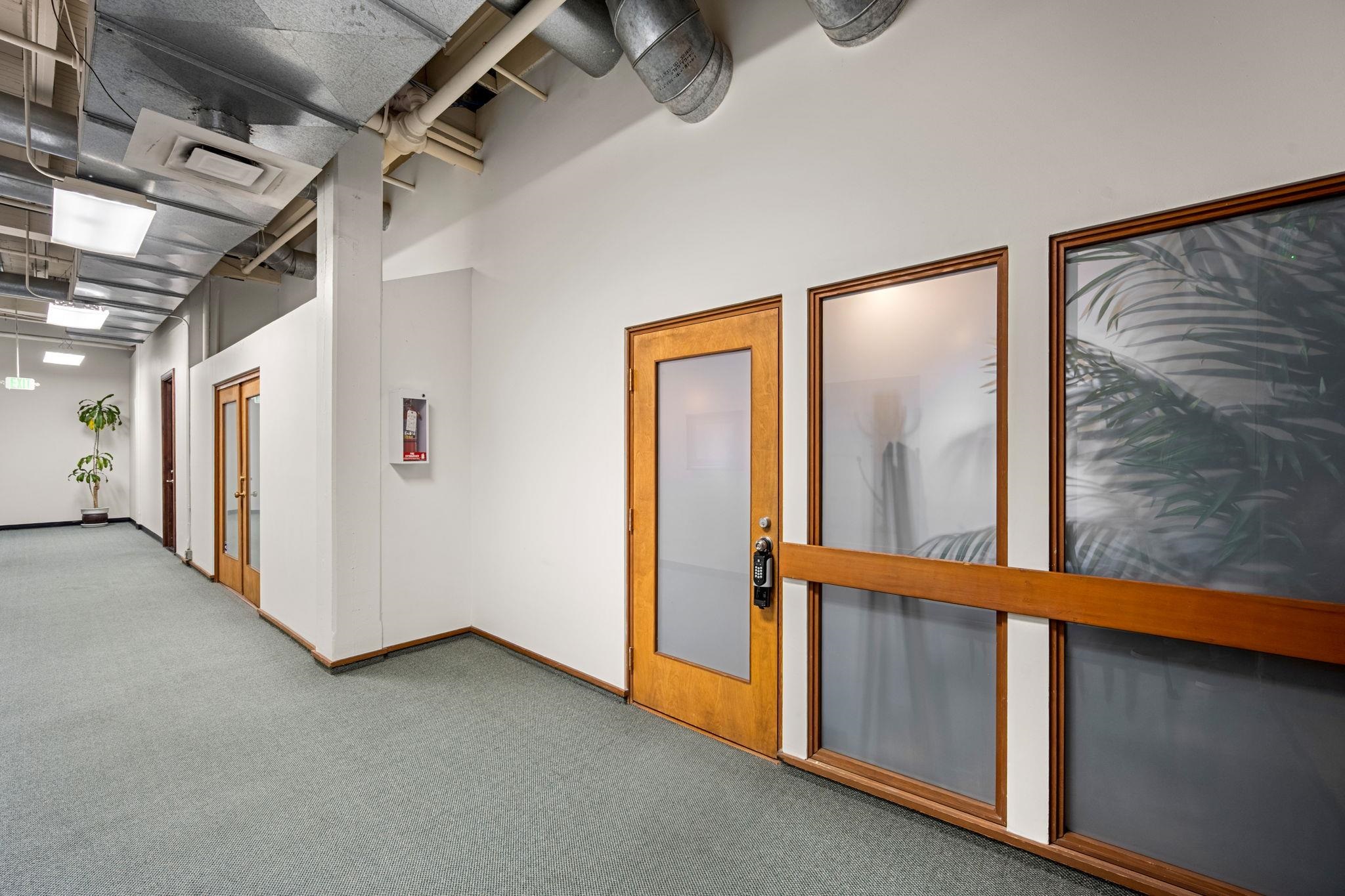 621 W Mallon Ave - Photo 19