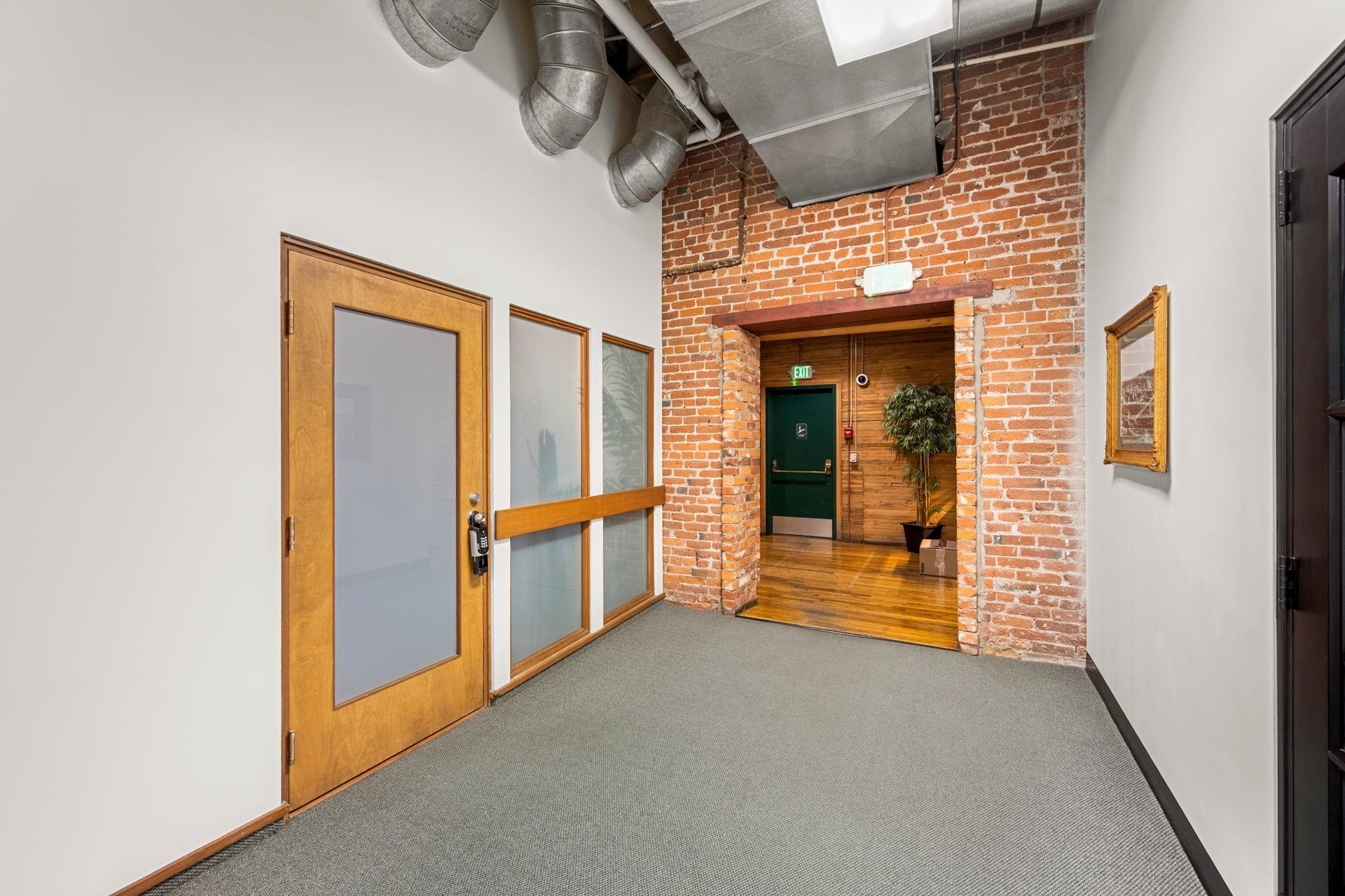 621 W Mallon Ave - Photo 21
