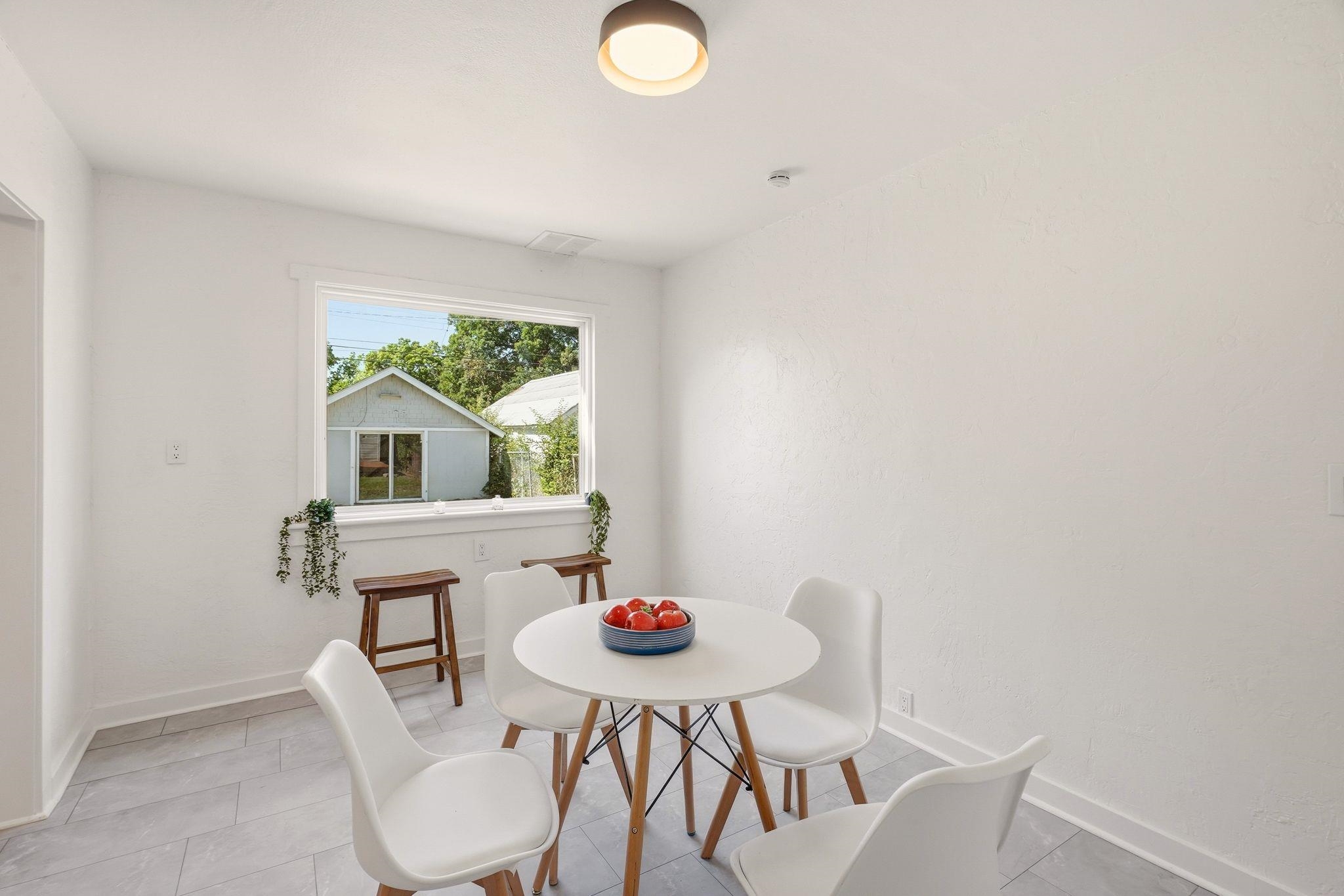2211 W Gardner Ave - Photo 8