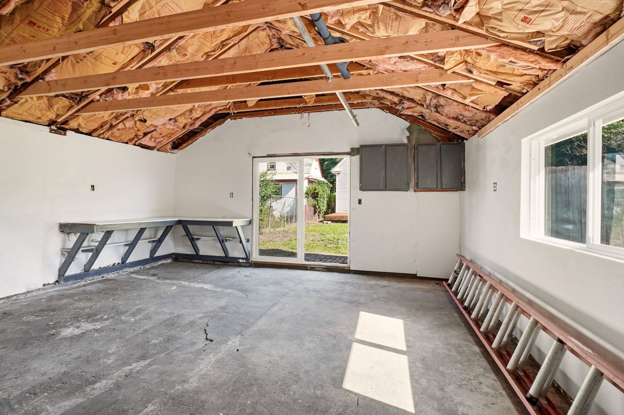 2211 W Gardner Ave - Photo 26