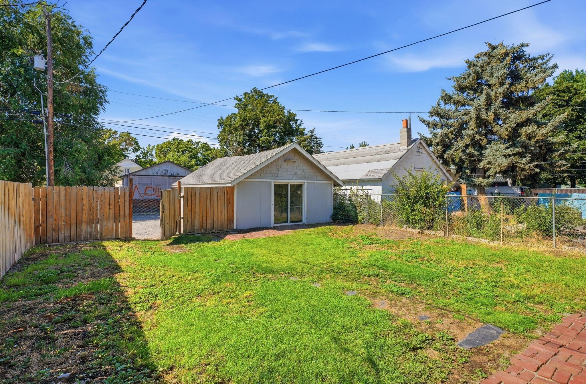 2211 W Gardner Ave - Photo 28