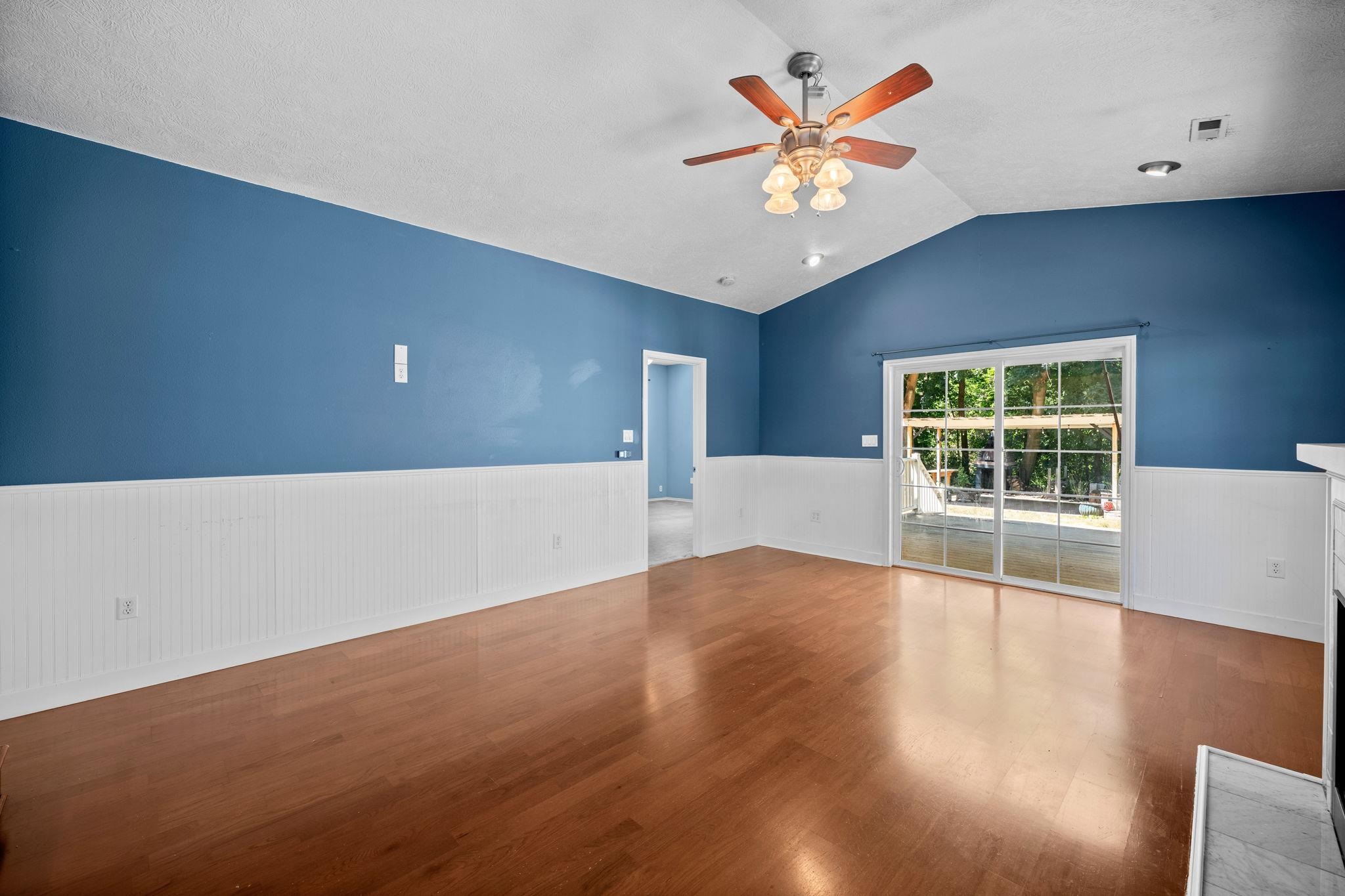 3234 W North Loop Ave - Photo 8